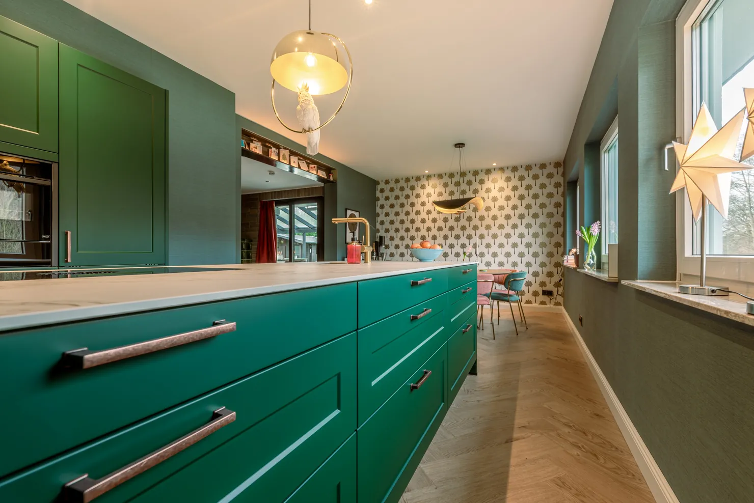 Designküche – Landhausküche in Grün nach RAL
