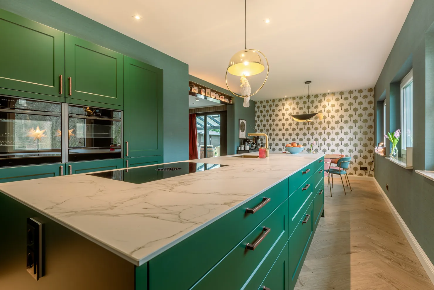 Designküche – Landhausküche in Grün nach RAL