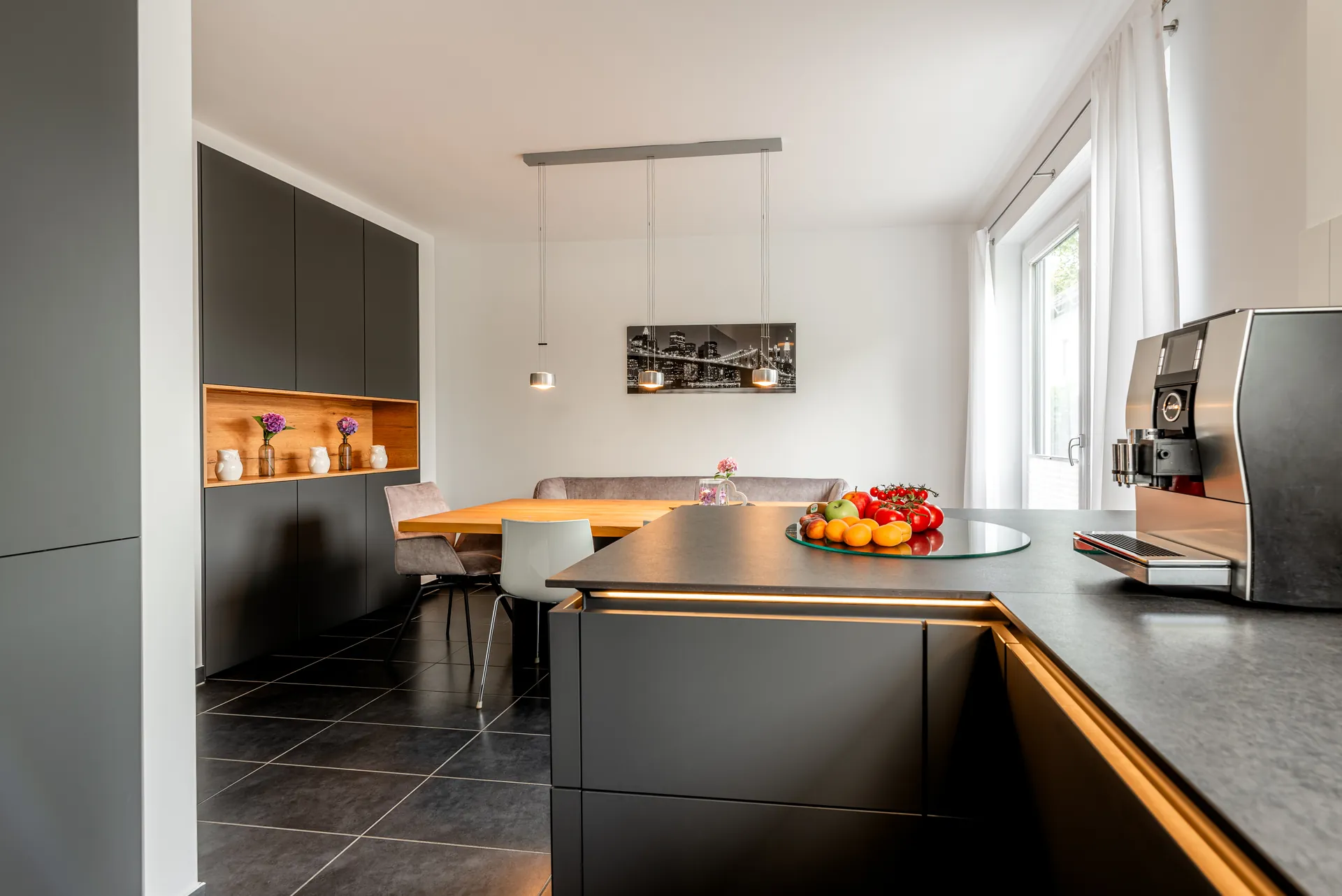 Designküche – Individuelle Wohnraumgestaltung mit Küchenintegration