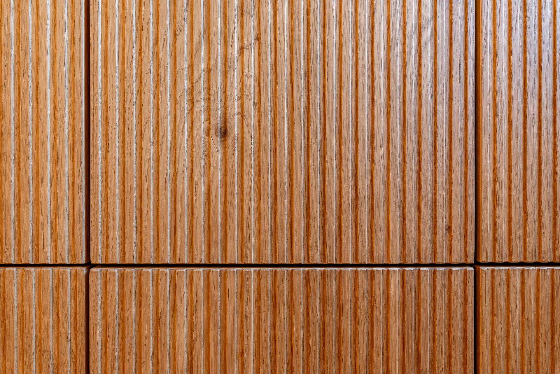 Designküche in Holz – Leicht Küche Bossa mit Keramik