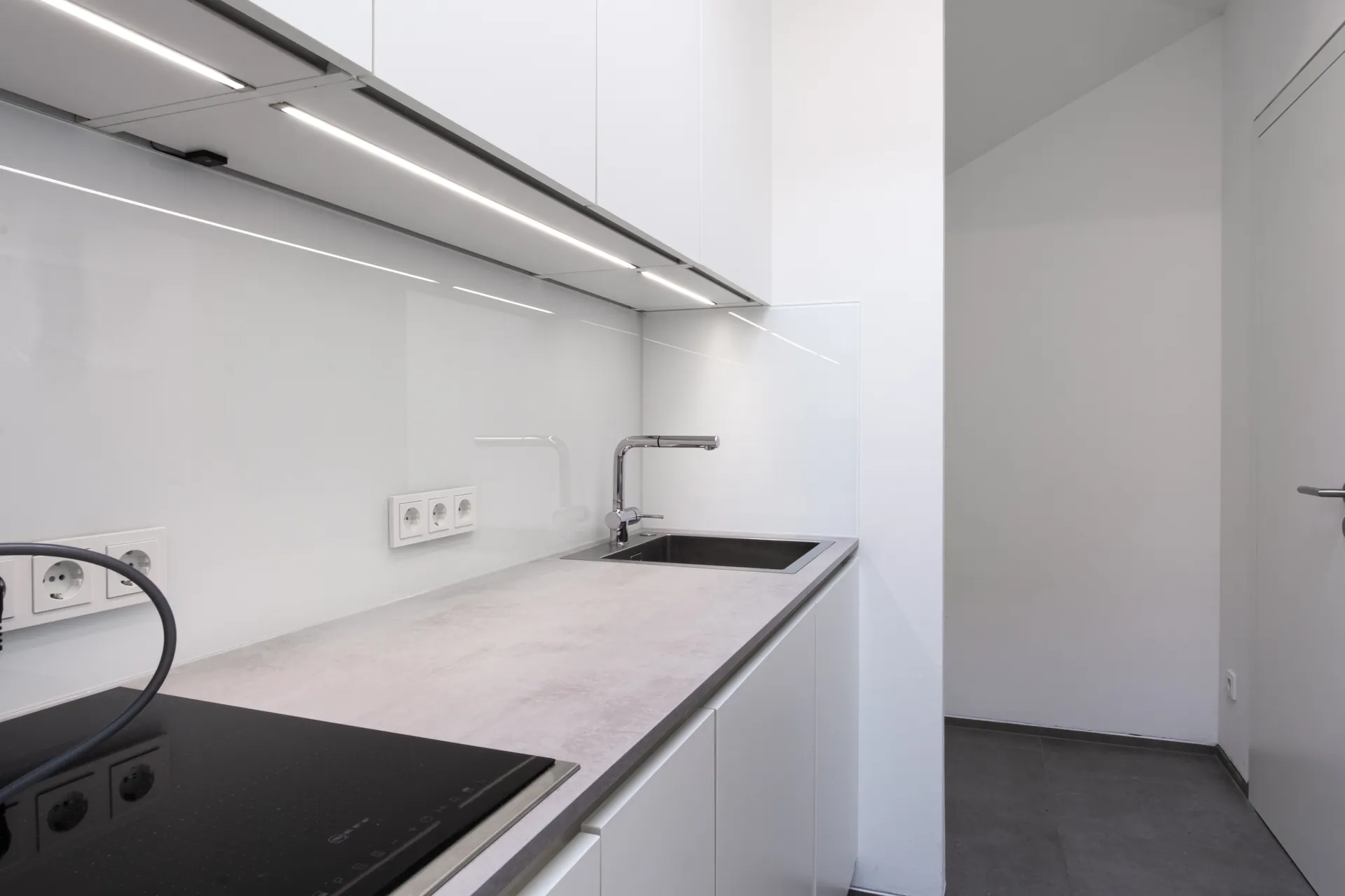 Designküche – Büroküche für Architekten mit klarer Gestaltung