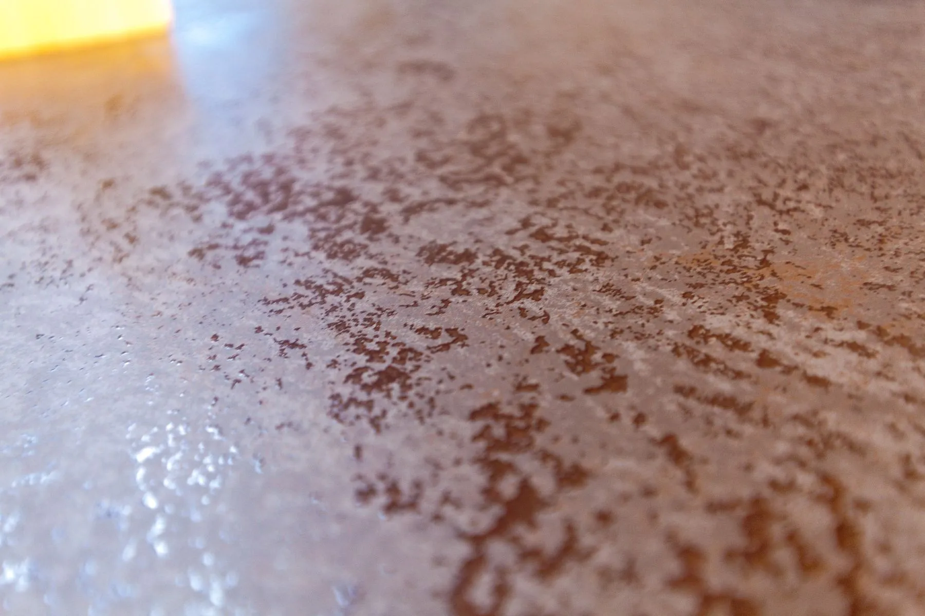 Designküche mit Kochinsel – Helle Küche mit Berbel Skyline und Miele Geräten