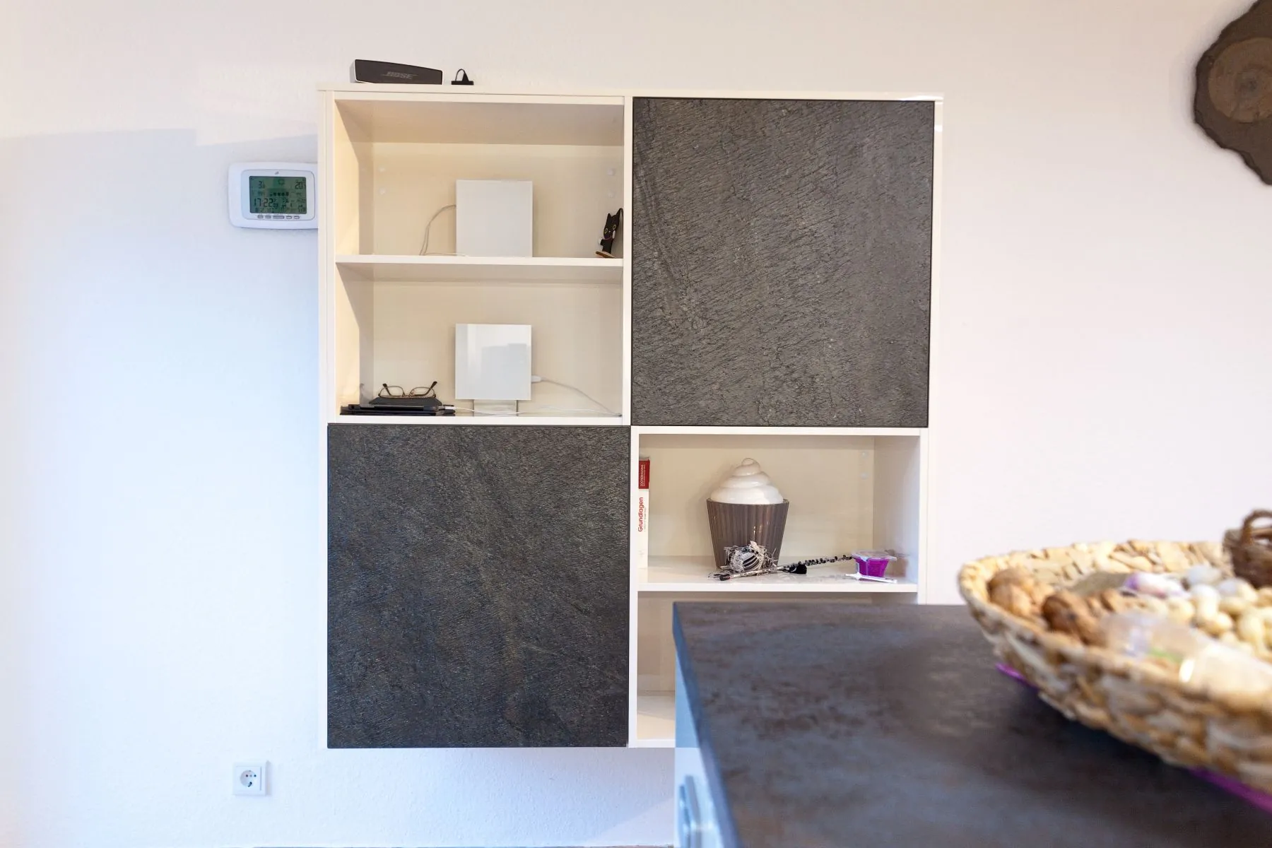 Designküche mit Kochinsel – Helle Küche mit Berbel Skyline und Miele Geräten