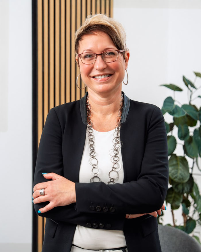 [headshot] image of satisfied customer shaking hands with company representative (for a fintech company)