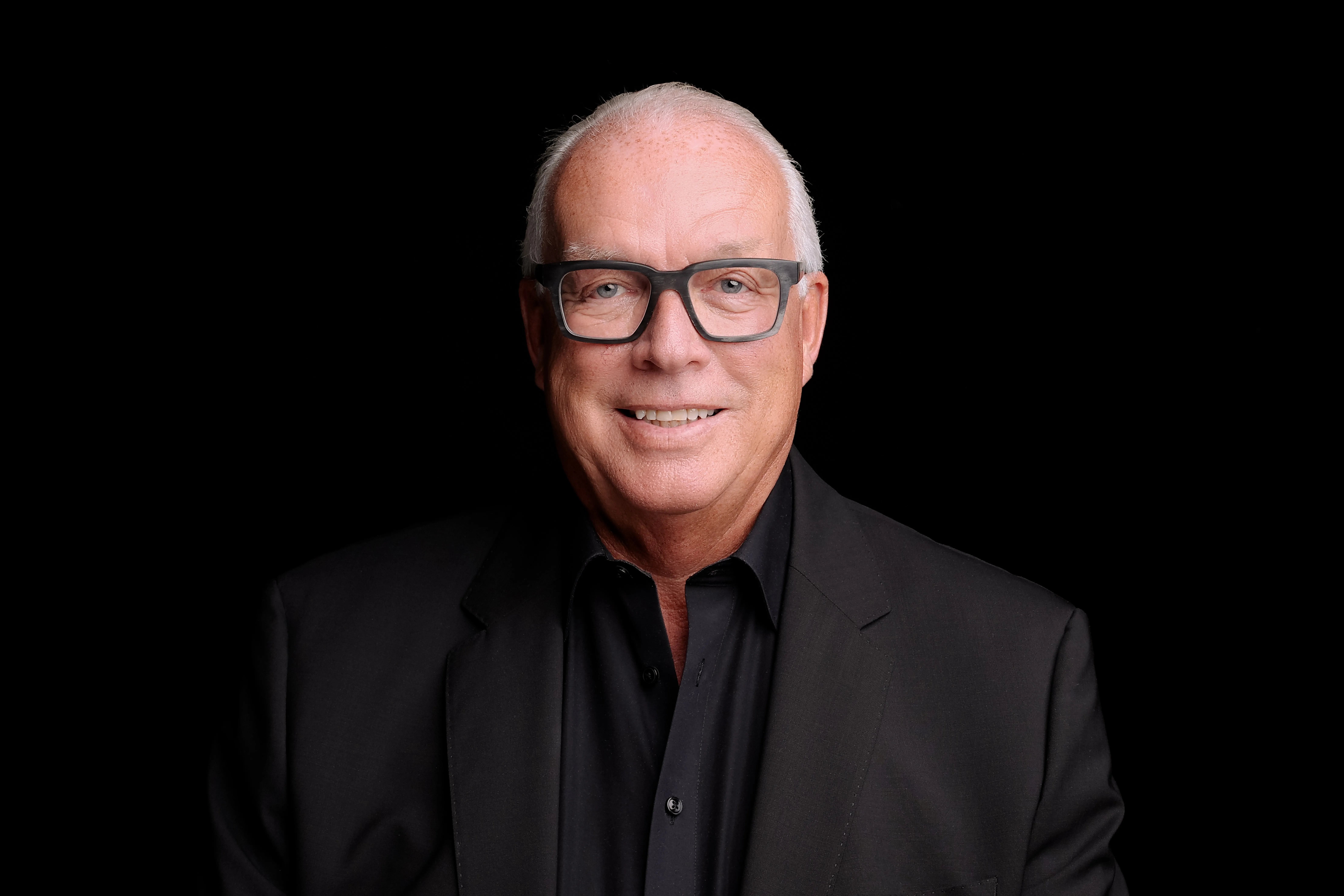 [headshot] image of customer (for a bars & pub)