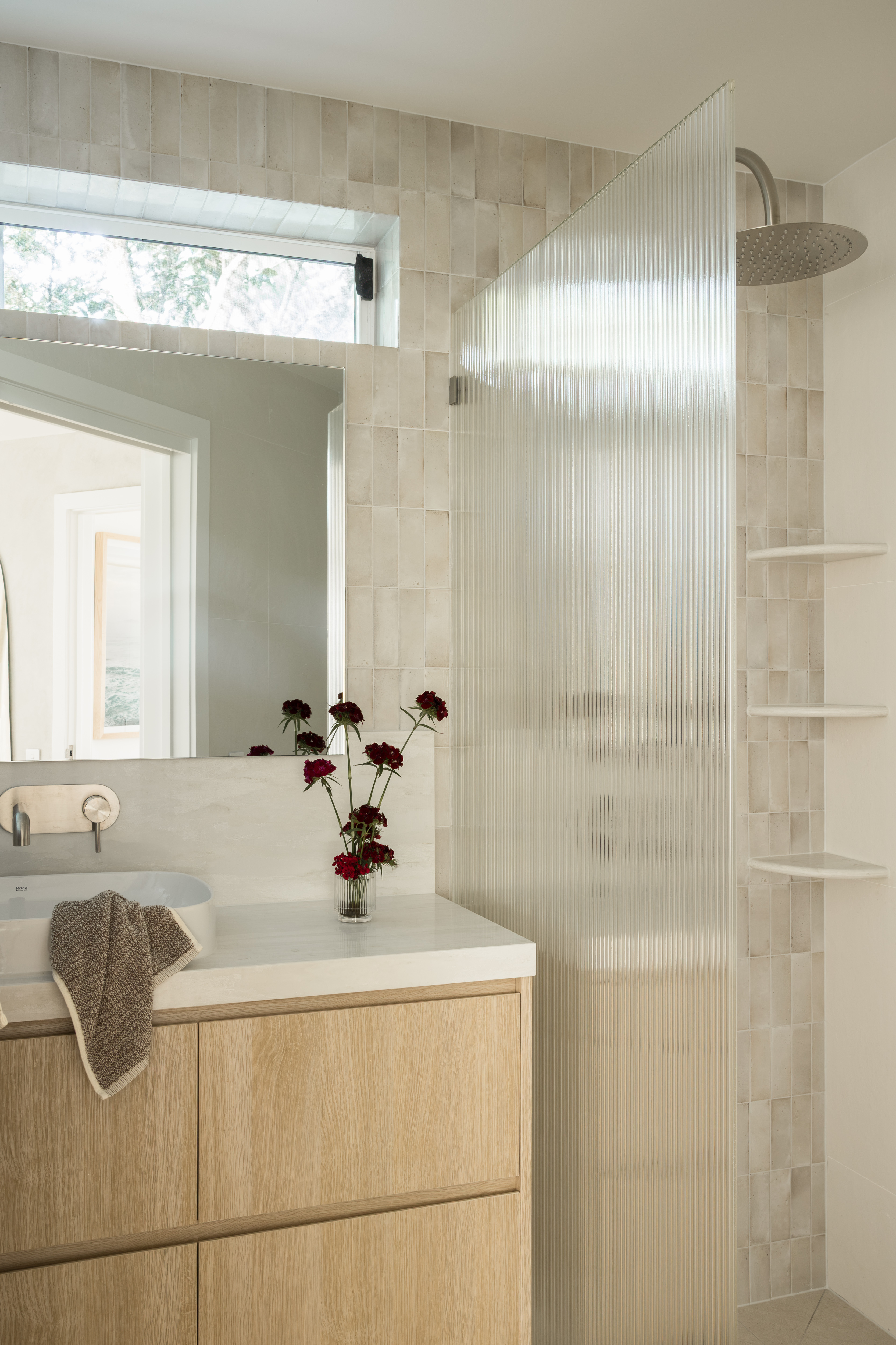 Finishes and styling from the Edgar Bennett renovation in Noosa Heads, Sunshine Coast, by Pearl Interiors