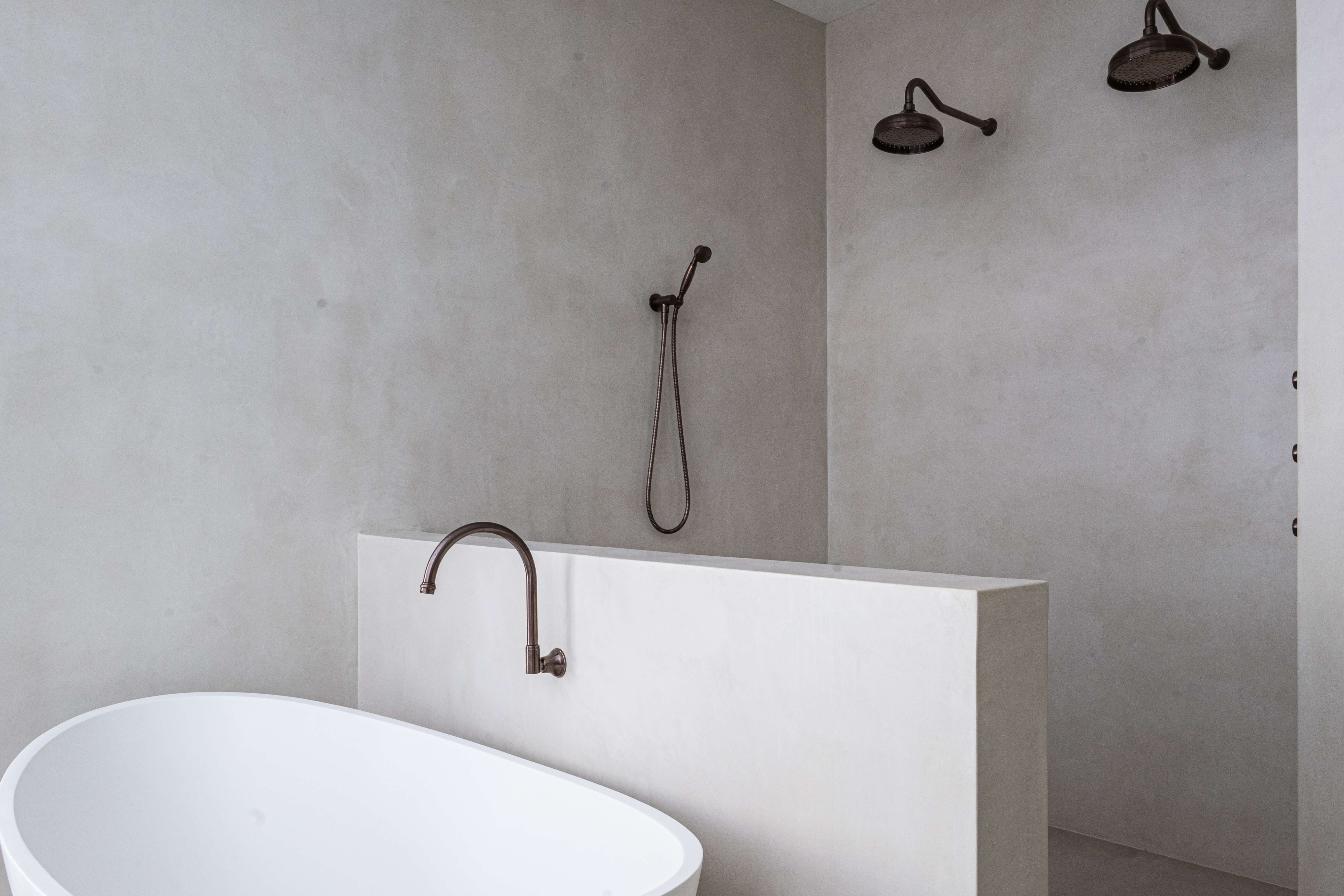 Stone vanity detail, moody spa-inspired parents' bathroom renovation in Timbeerwah, Noosa Hinterland by Pearl Interiors, built with Squire Development Group, Ace Stone and Tile stone tiling and Faucet Strommen tapware