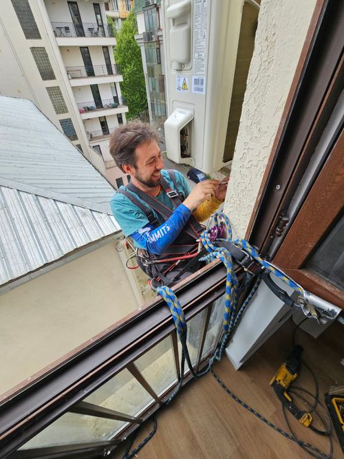 Установка и обслуживание кондиционеров в Тбилиси Airfixer