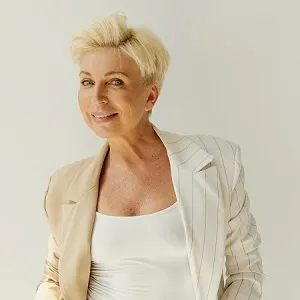 Professional photograph of Emma Davis