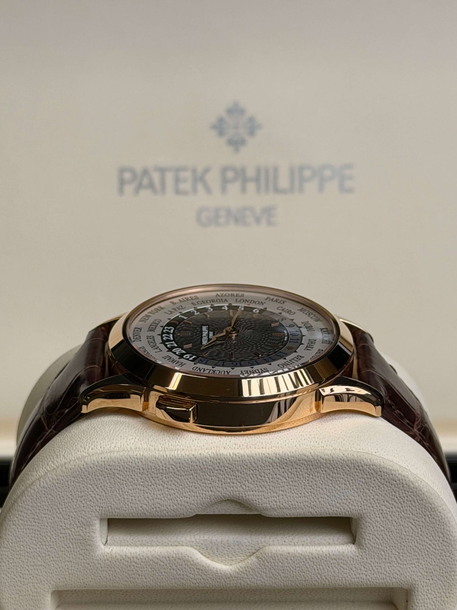 Watchrr - Authentic luxury watch