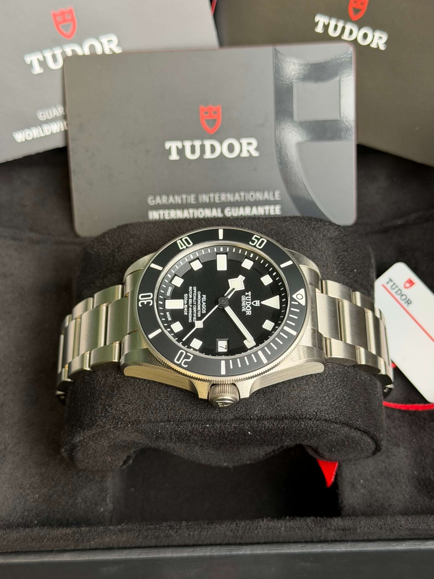 Watchrr - Authentic luxury watch