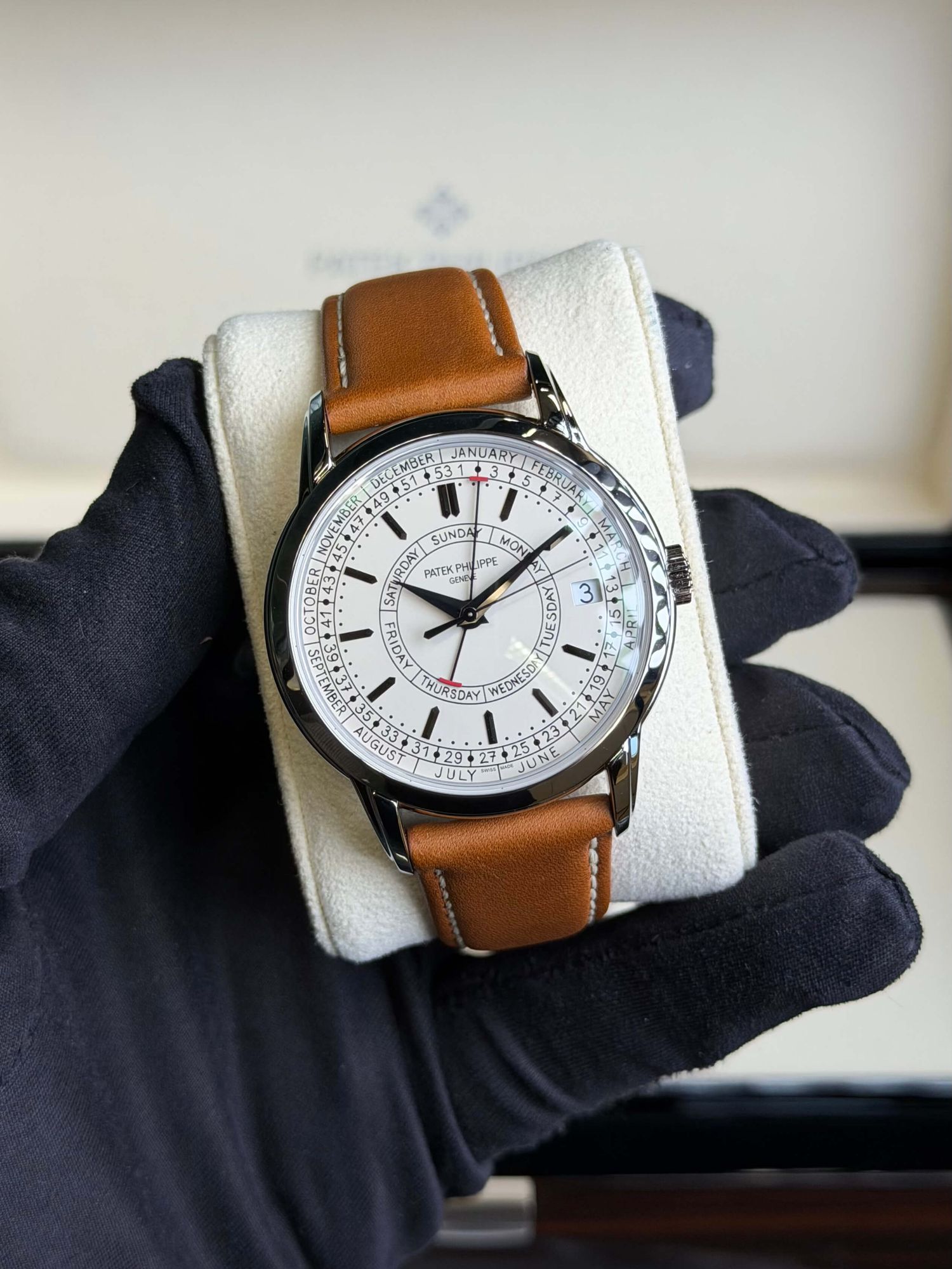 Patek Philippe 5212A-001 Calatrava Weekly Calendar Stainless Steel / Silver