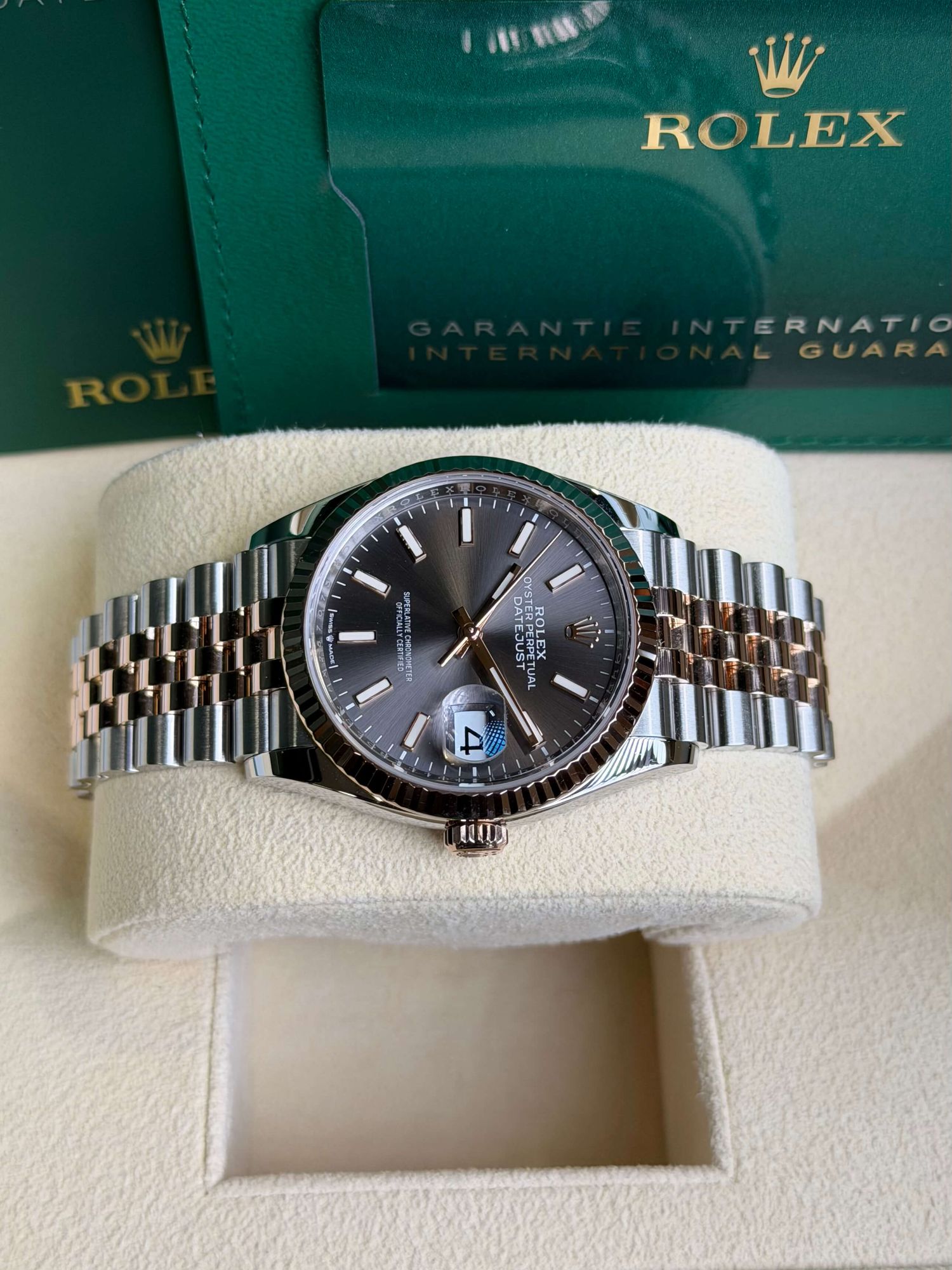 Watchrr - Authentic luxury watch