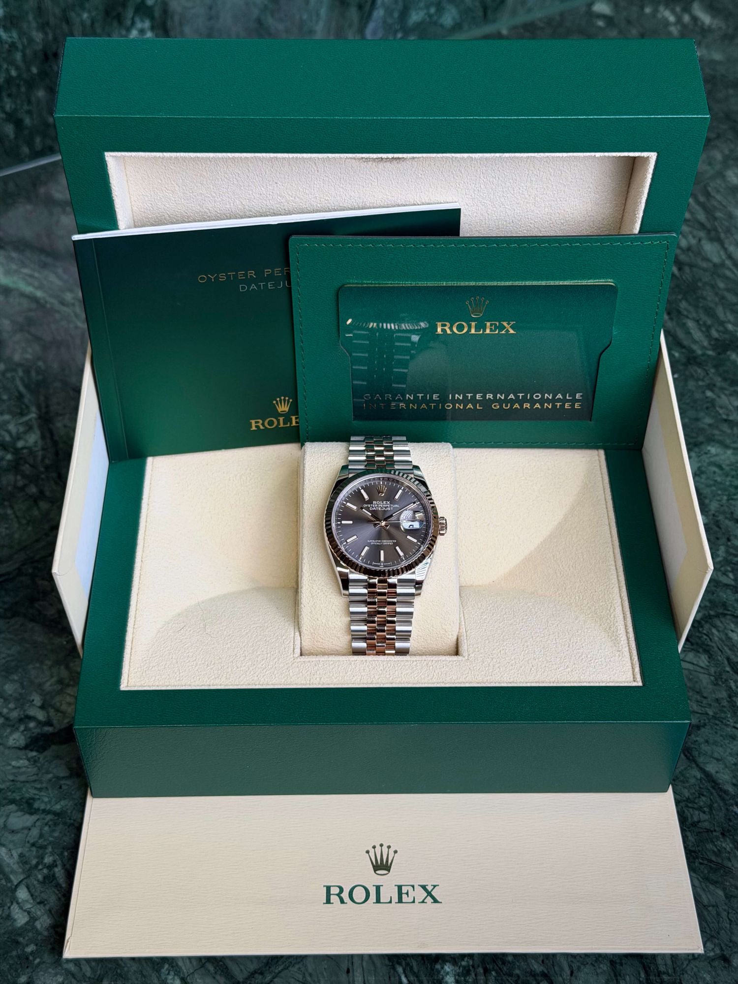 Watchrr - Authentic luxury watch