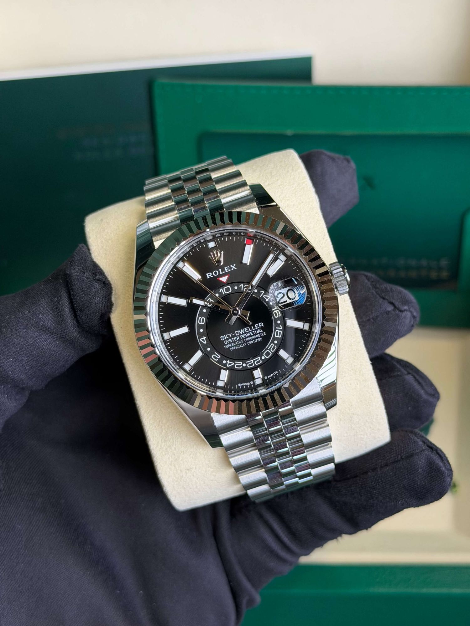 Watchrr - Authentic luxury watch