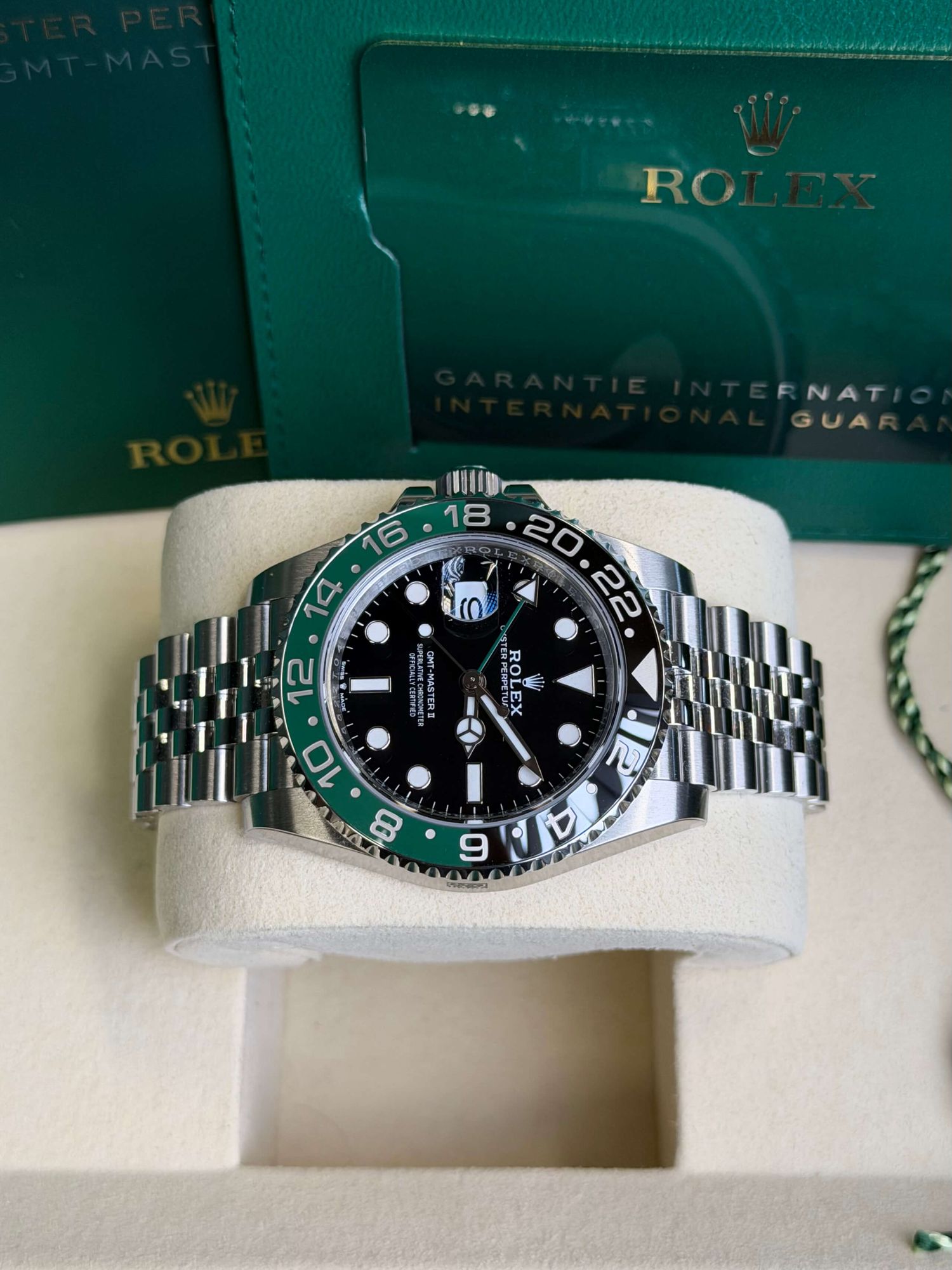 Watchrr - Authentic luxury watch