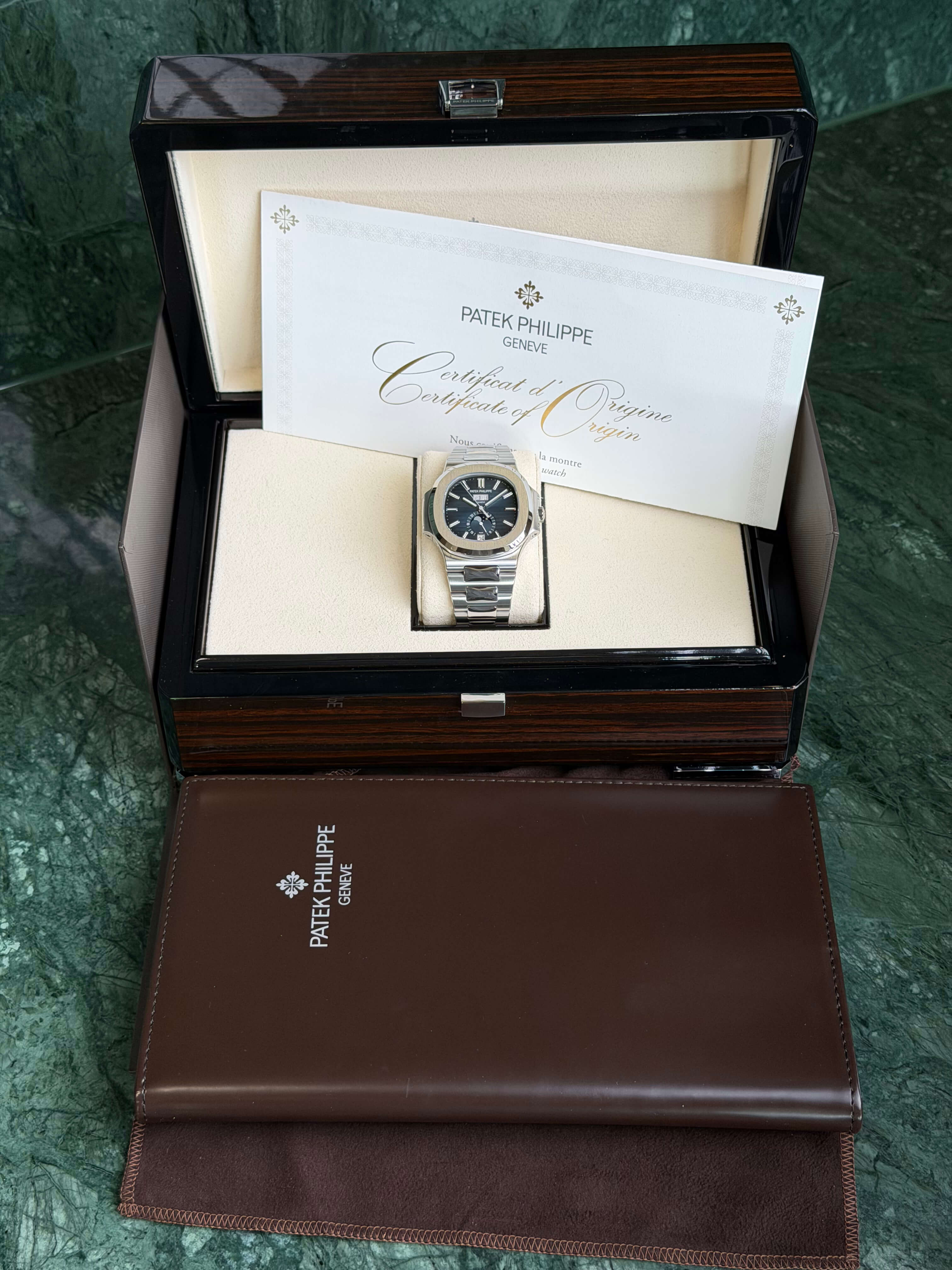 Watchrr - Authentic luxury watch