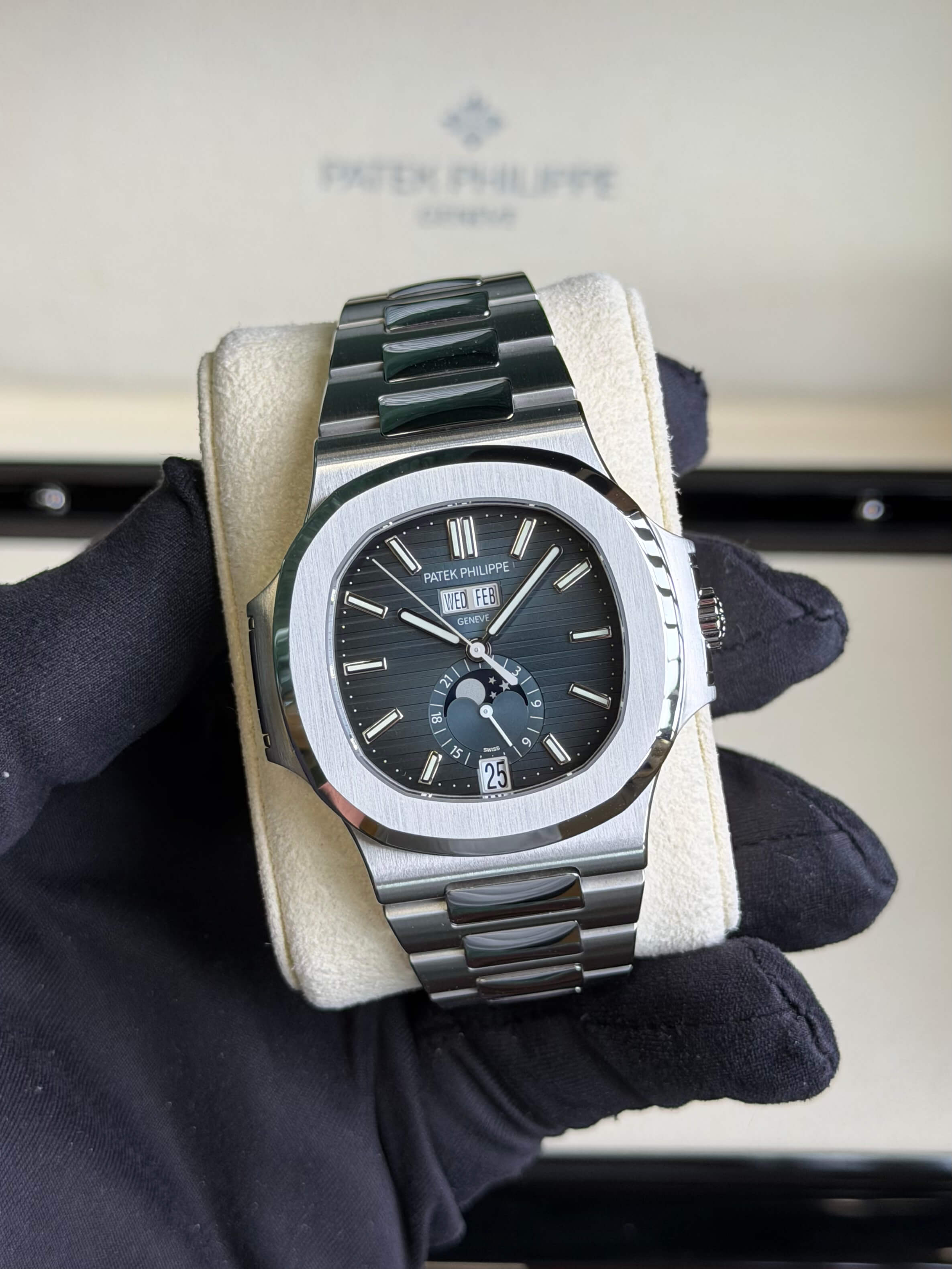 Patek Philippe 5726/1A-014 Nautilus 5726 Stainless Steel / Blue 2023 unworn