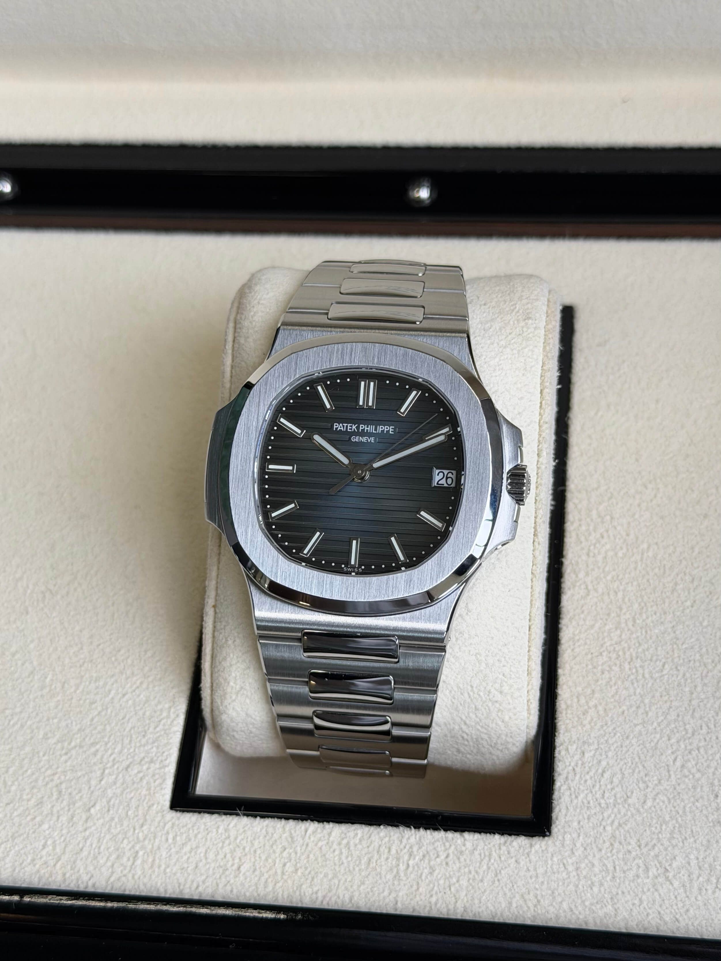 Watchrr - Authentic luxury watch