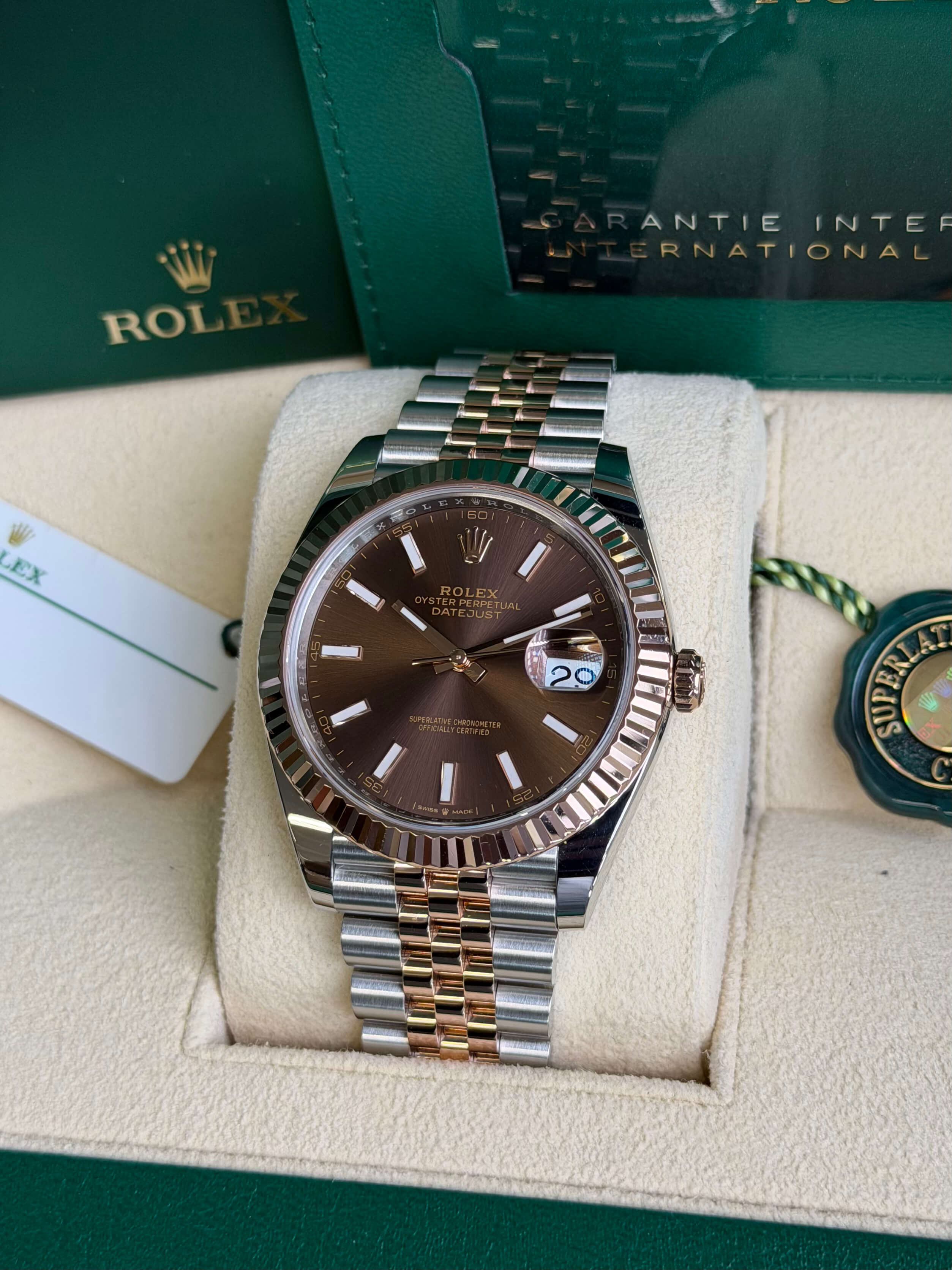 Watchrr - Authentic luxury watch