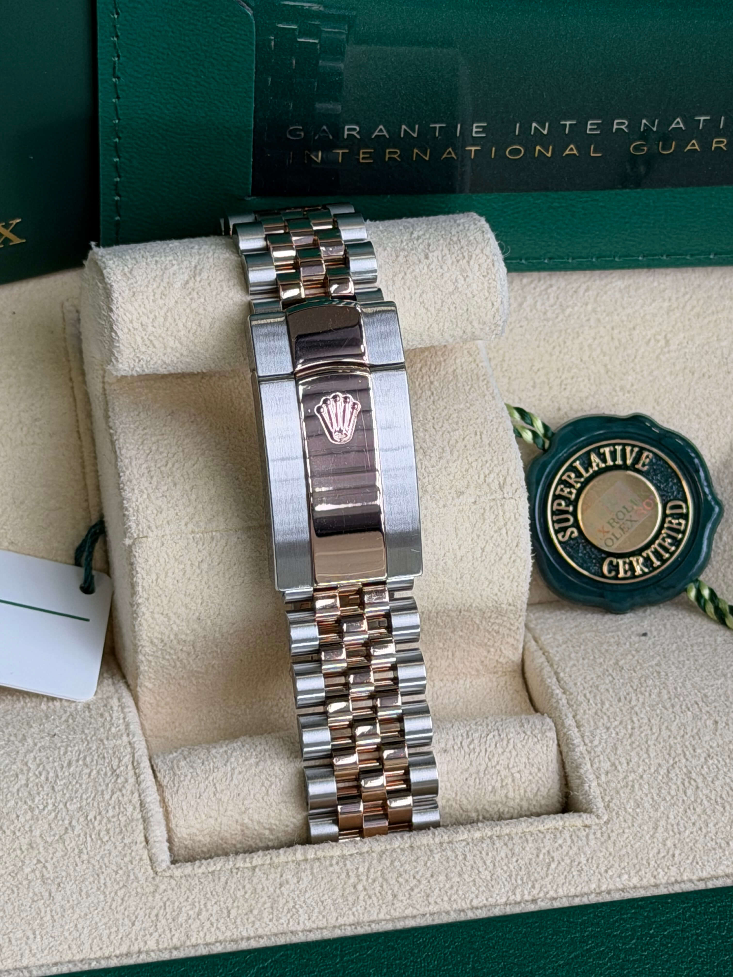 Watchrr - Authentic luxury watch