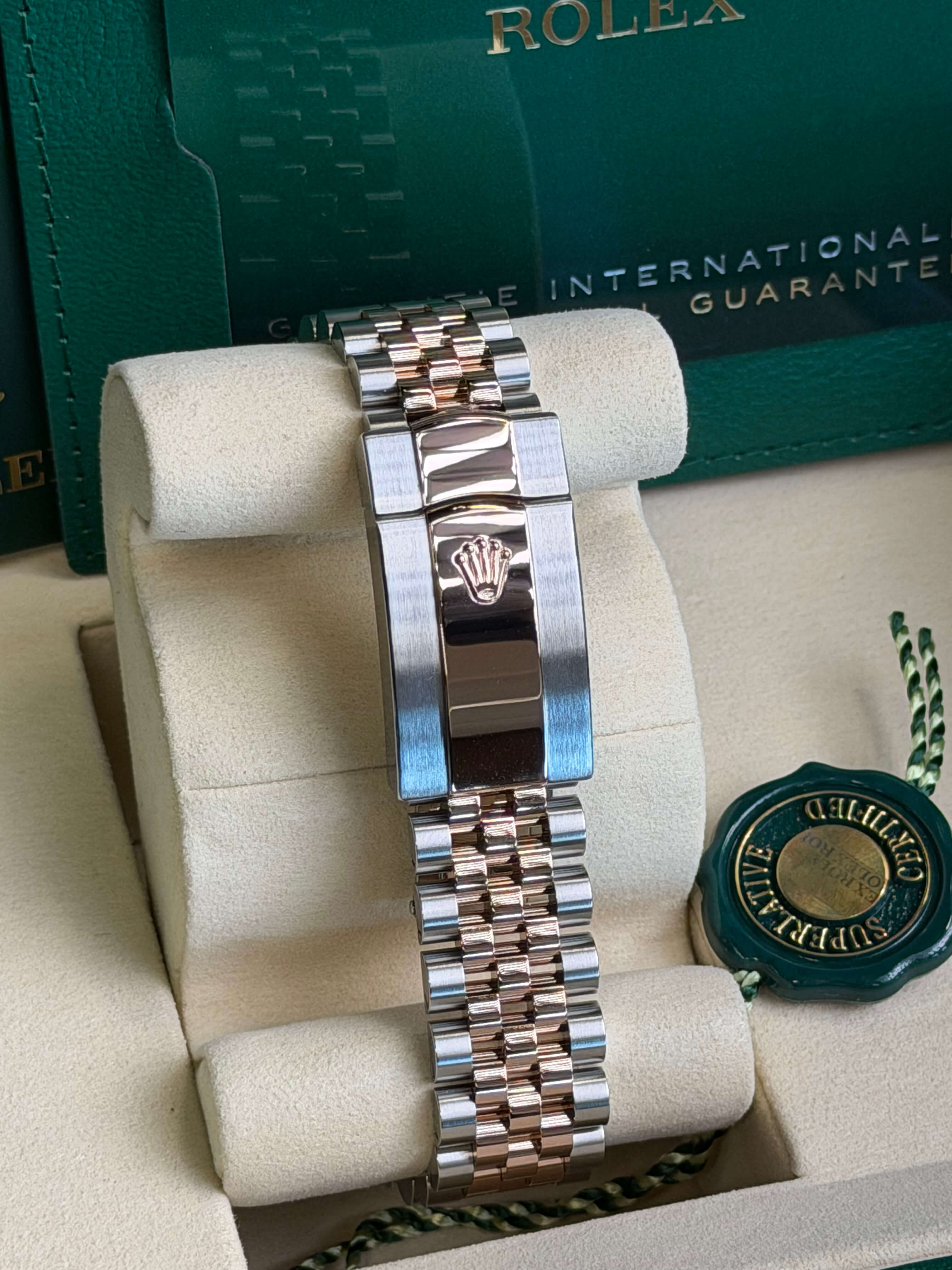 Watchrr - Authentic luxury watch