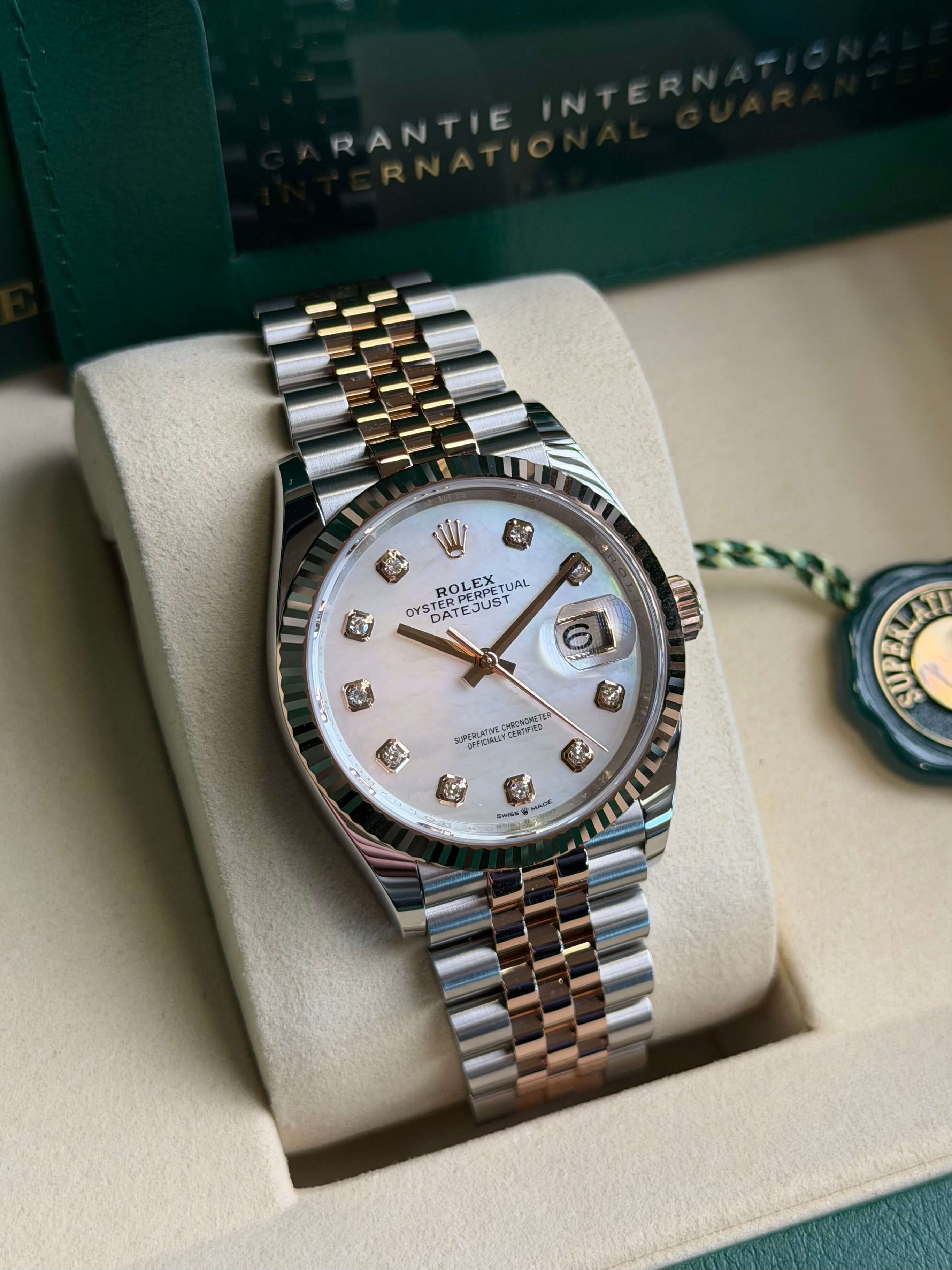 Watchrr - Authentic luxury watch