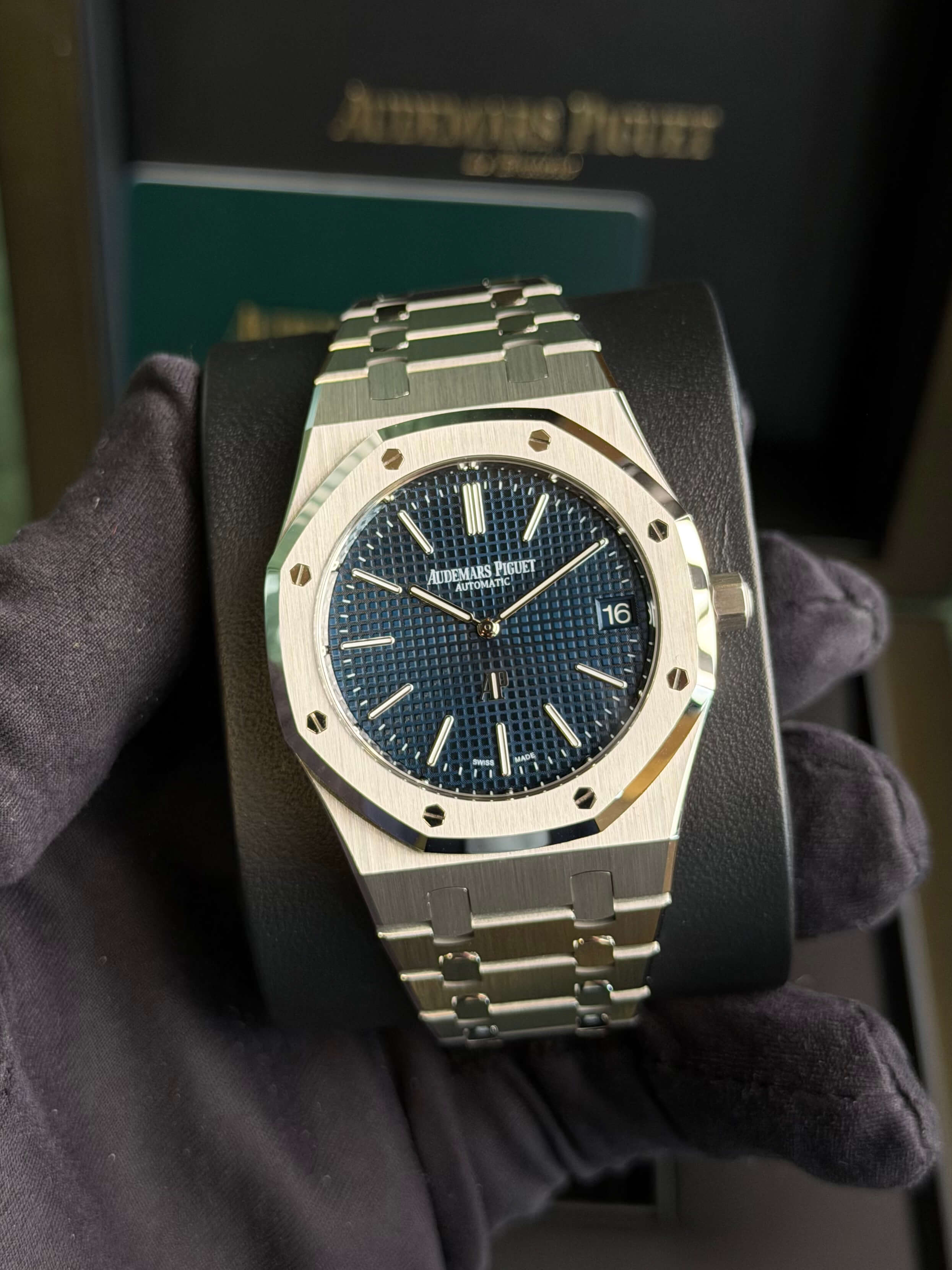 Audemars Piguet Royal Oak Jumbo 16202ST 2024 39mm Steel Blue Dial