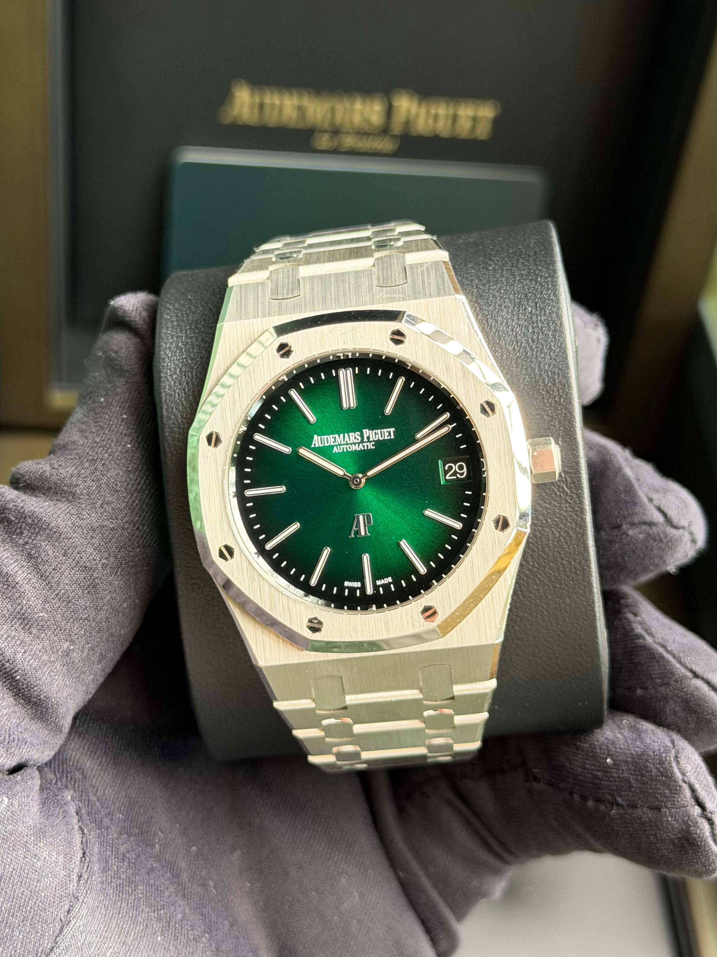 Audemars Piguet Royal Oak Jumbo 16202PT Extra-Thin 50th anniversary Platina Jumbo 2022 Unpolished