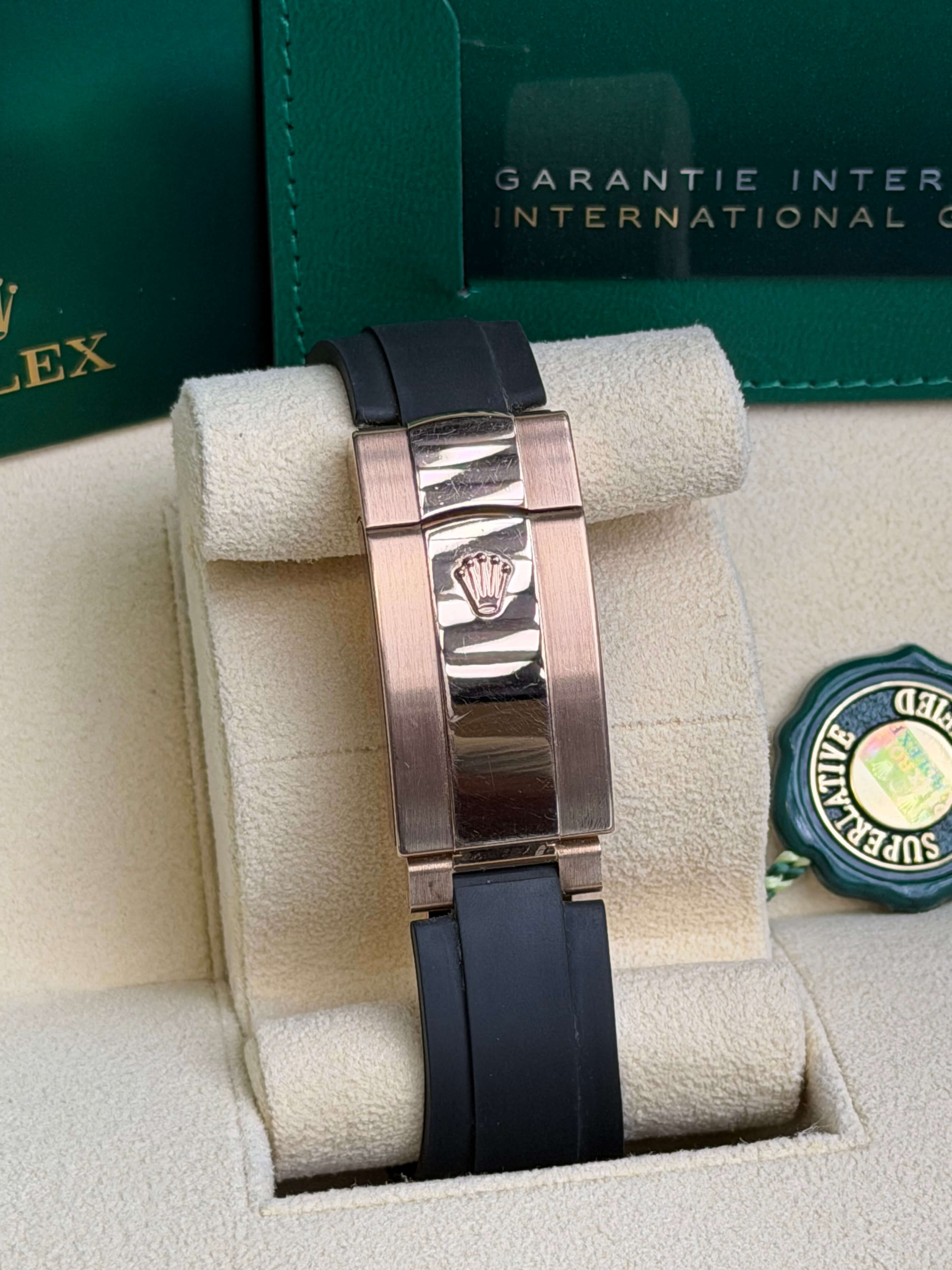 Watchrr - Authentic luxury watch