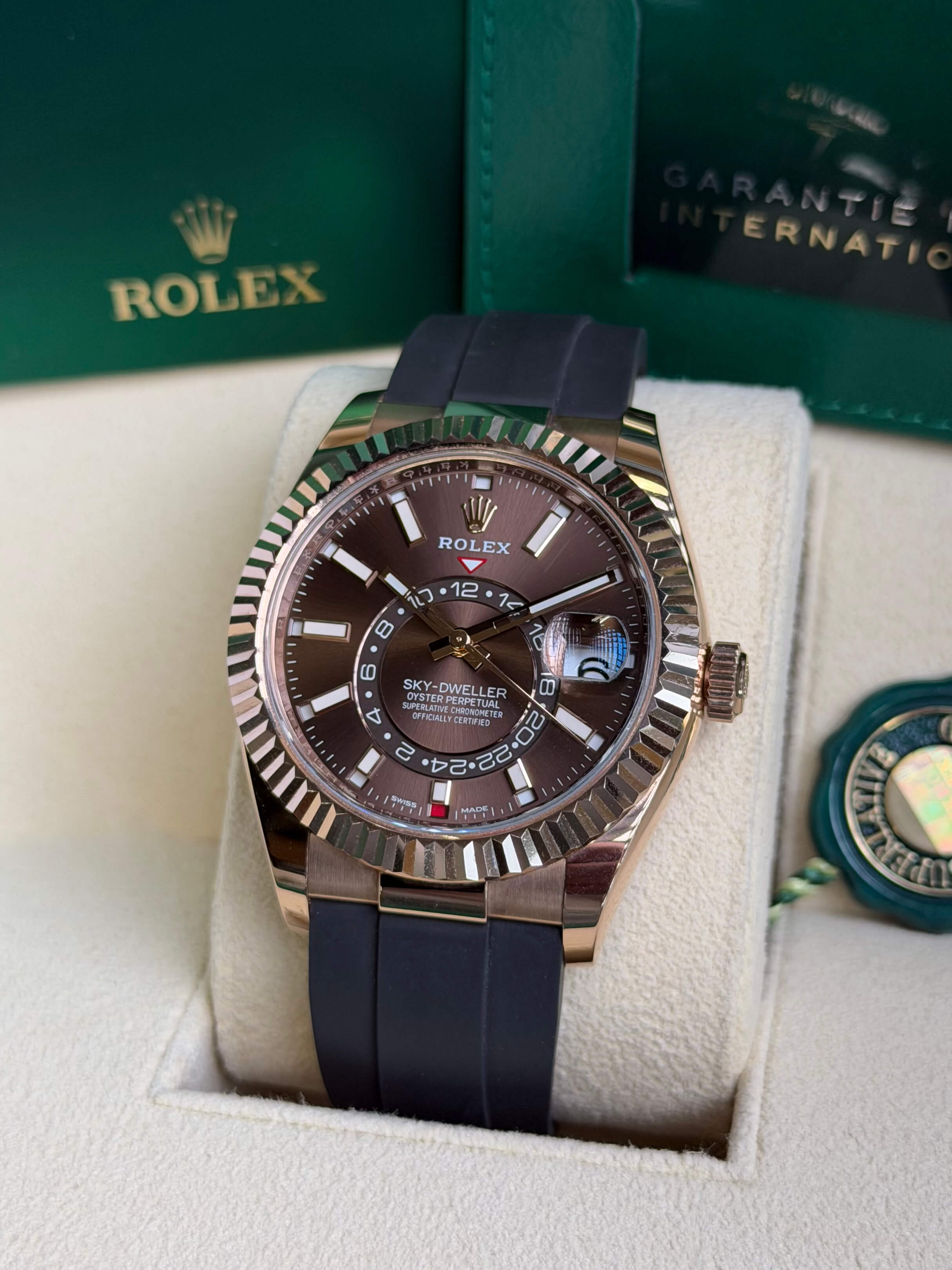 Watchrr - Authentic luxury watch