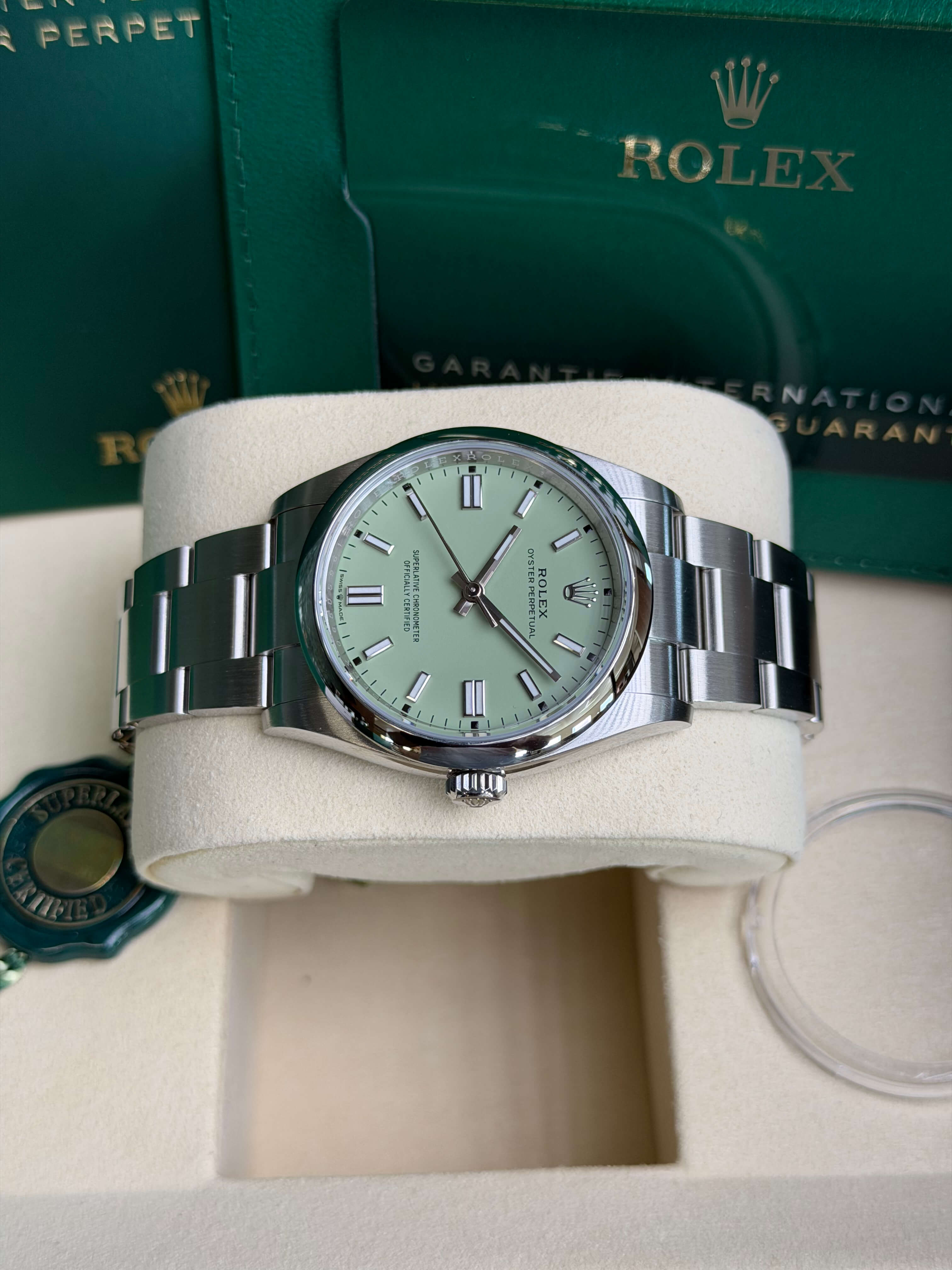 Watchrr - Authentic luxury watch