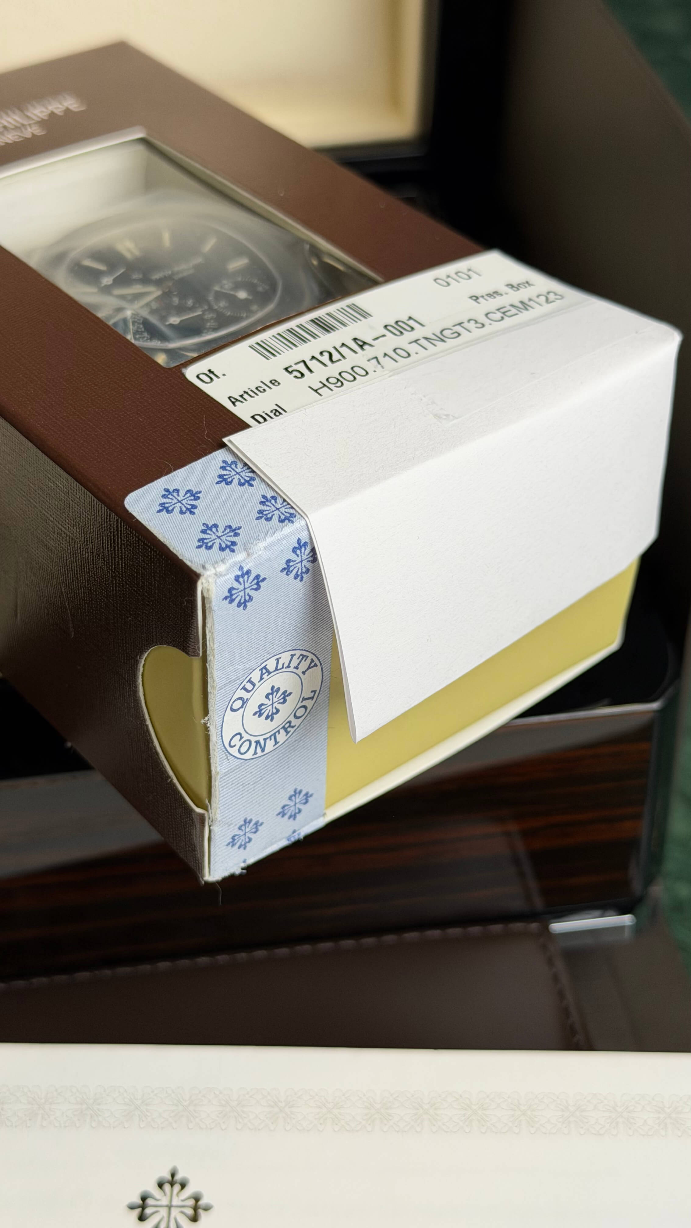 Watchrr - Authentic luxury watch