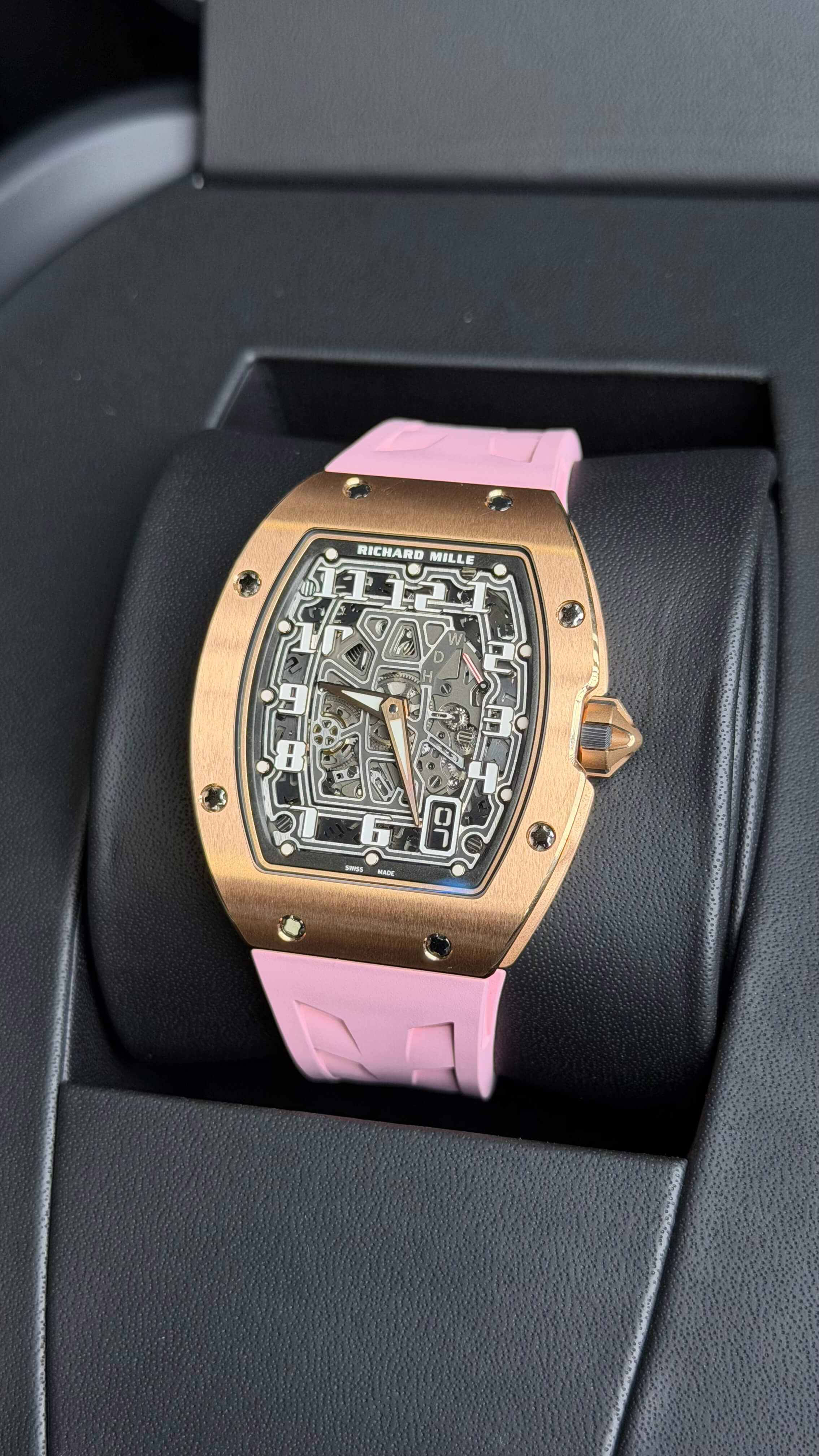 Watchrr - Authentic luxury watch