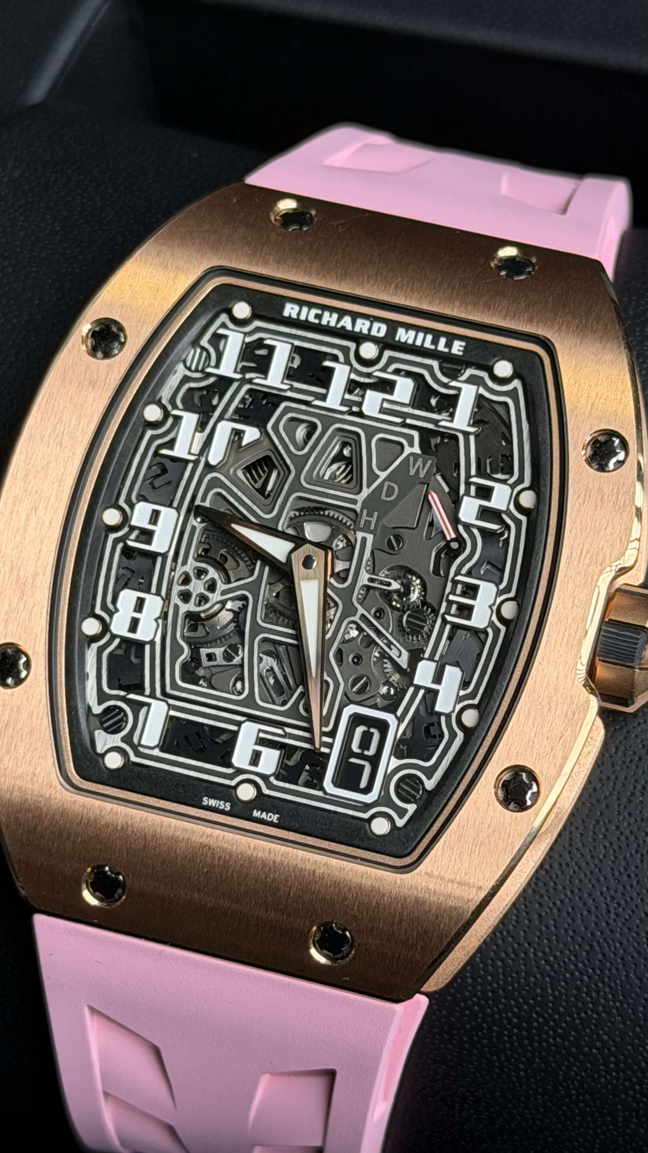 Watchrr - Authentic luxury watch