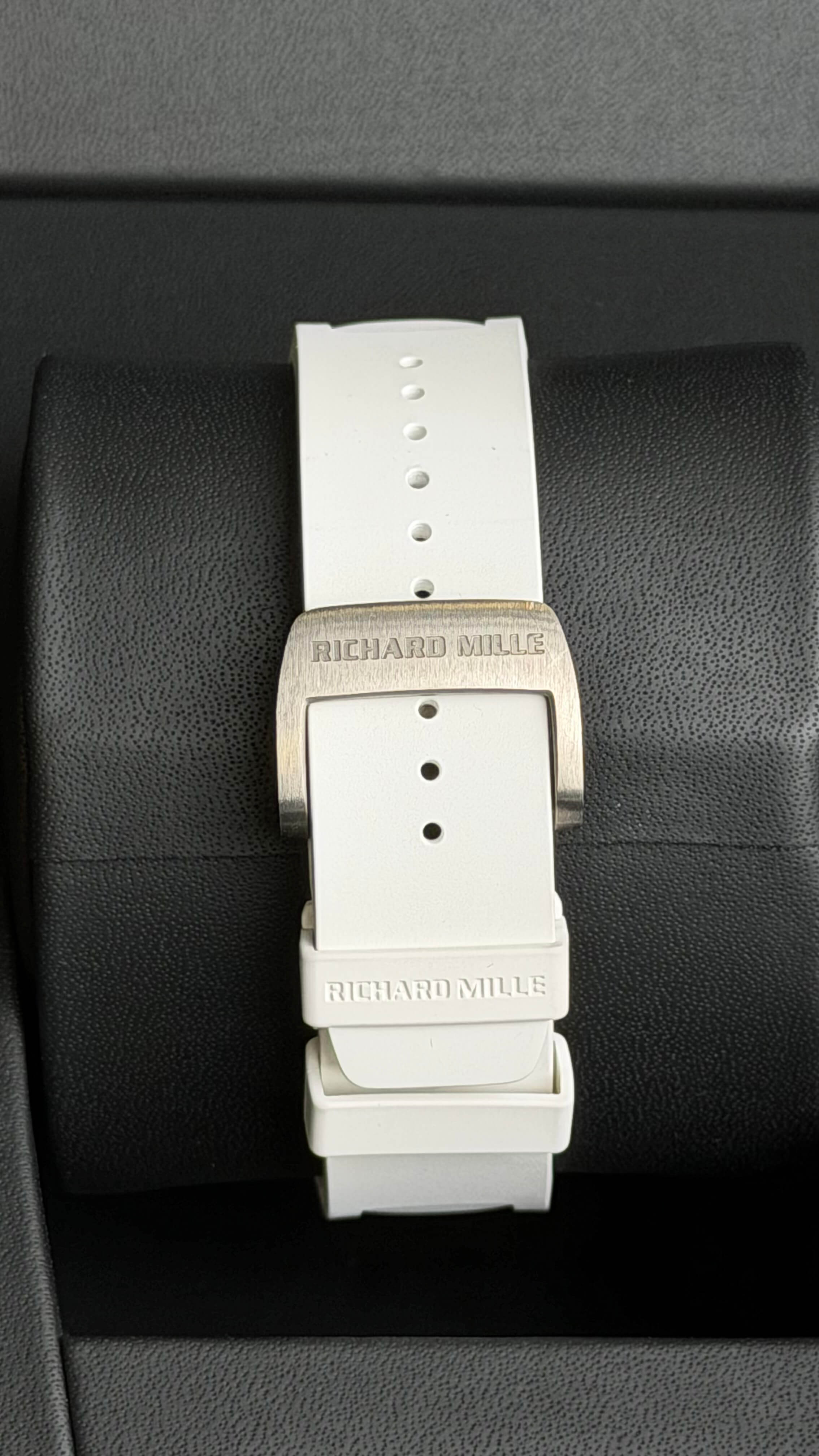 Watchrr - Authentic luxury watch