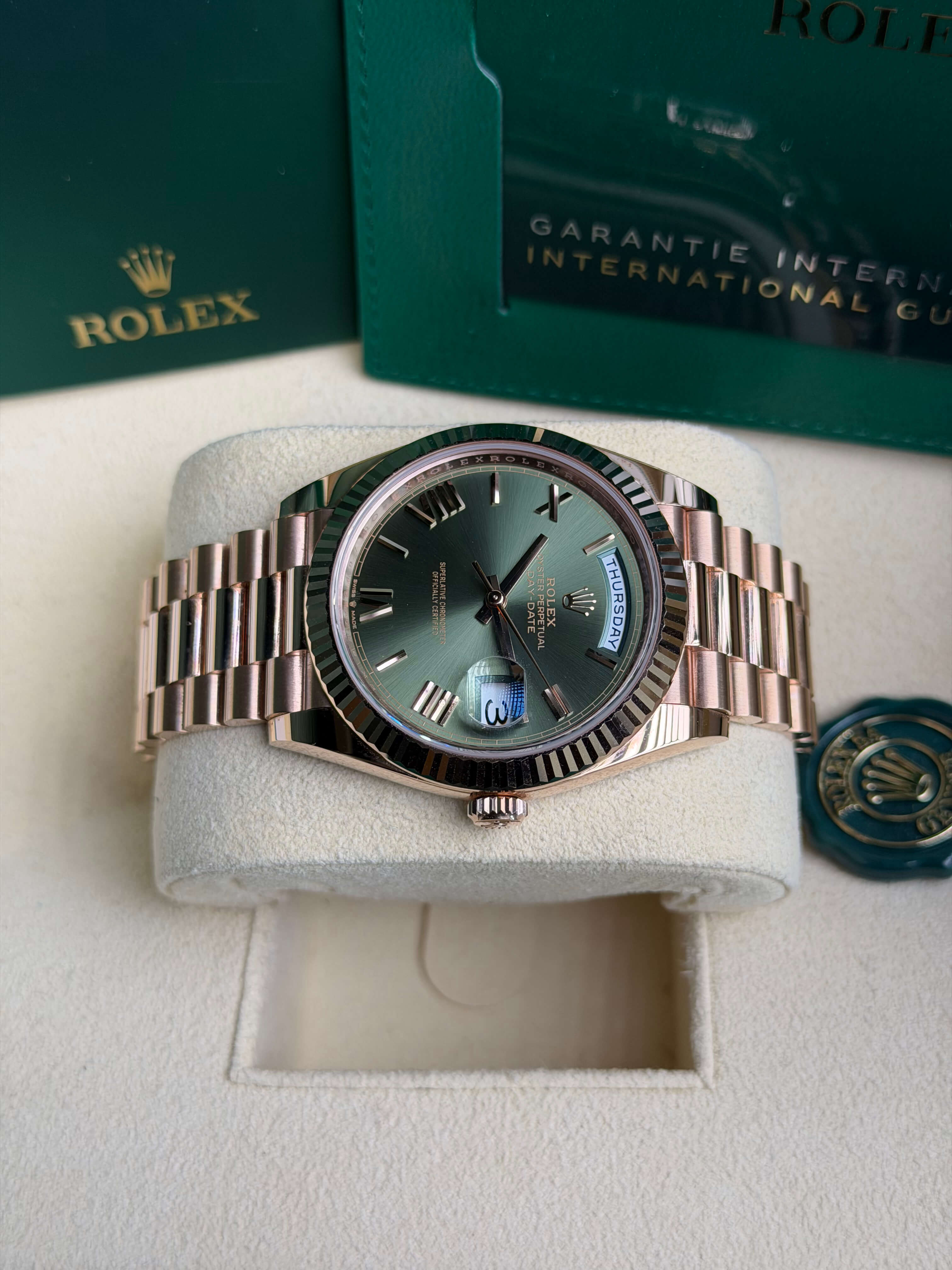 Watchrr - Authentic luxury watch