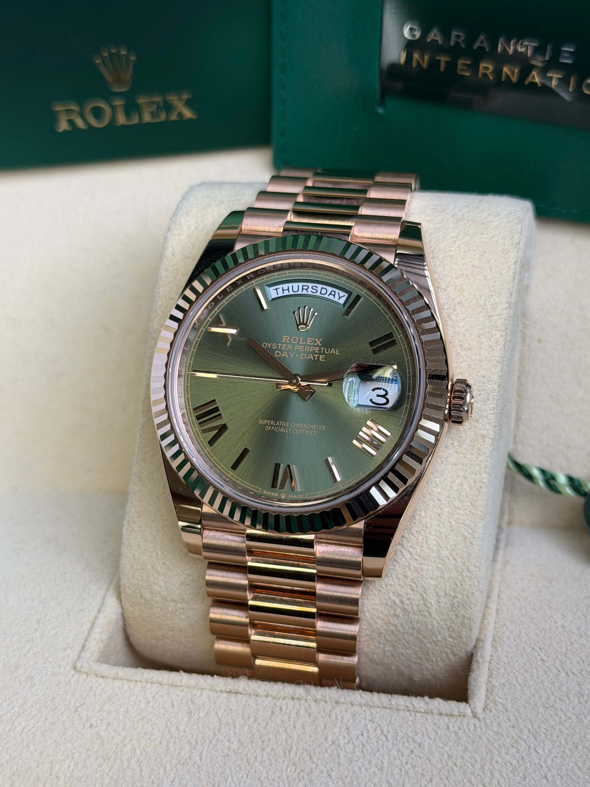 Watchrr - Authentic luxury watch