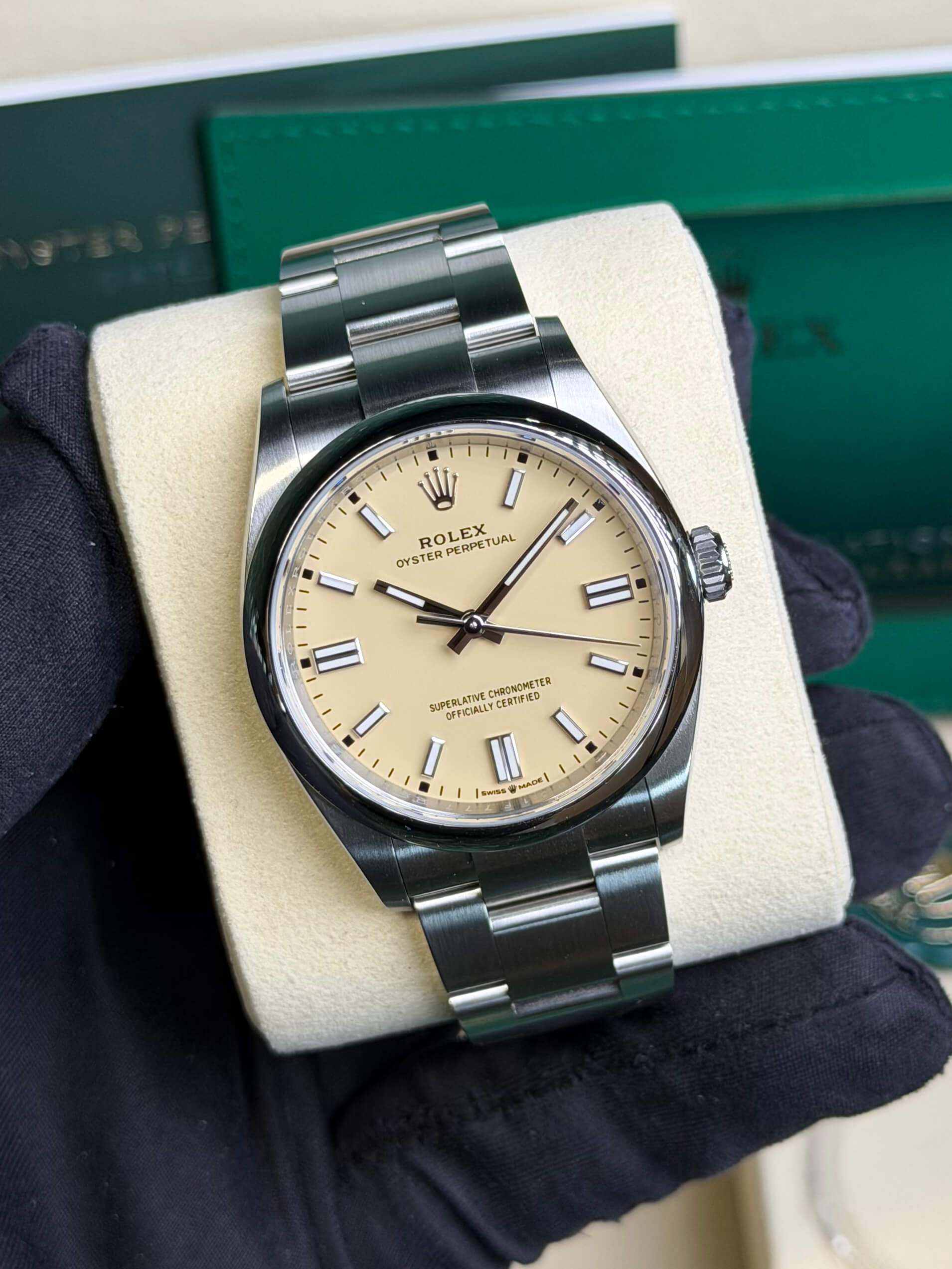 Rolex 126000 Oyster Perpetual 36 Beige 2026