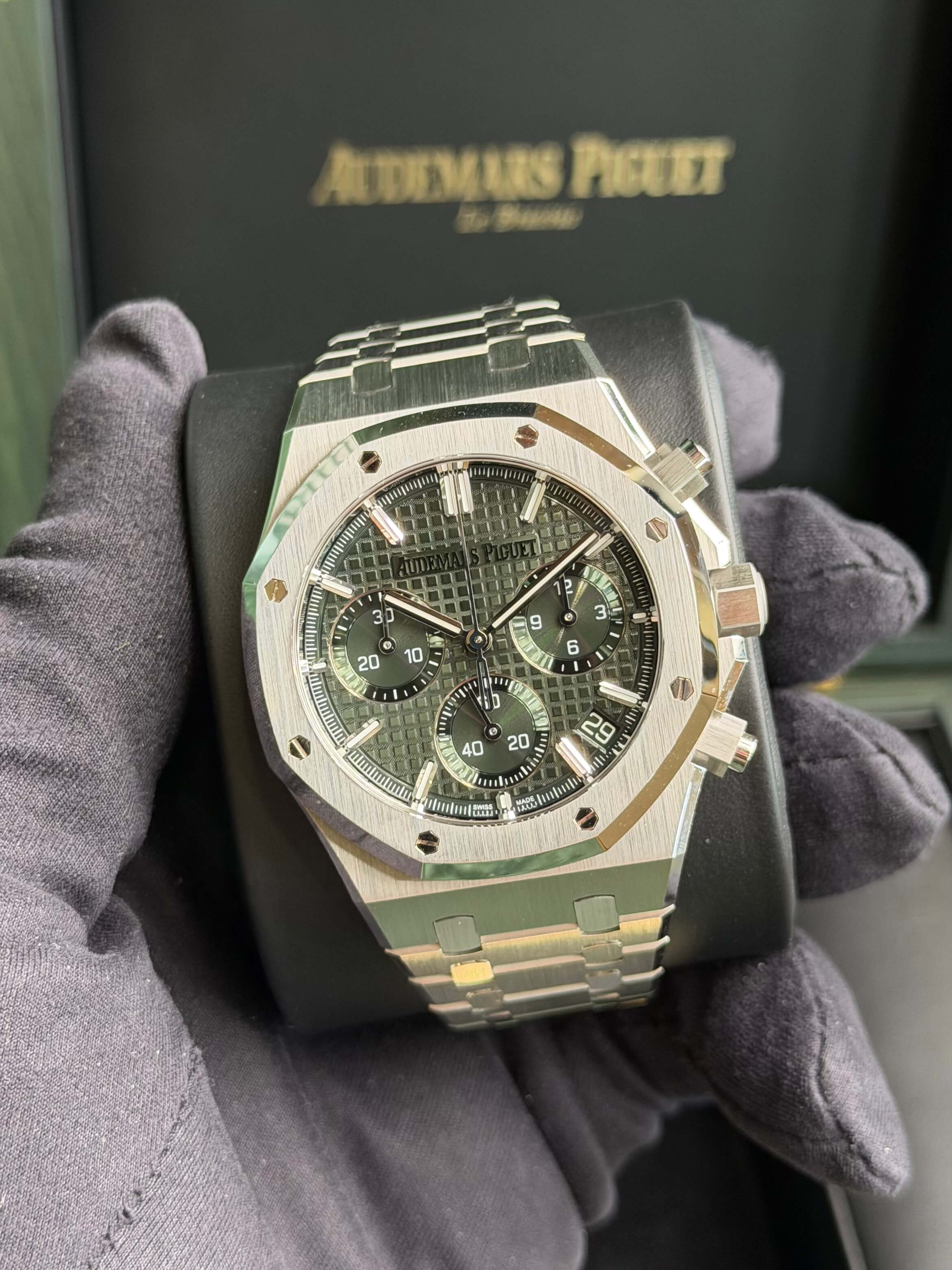 Audemars Piguet Royal Oak Chronograph 26240ST Green 2024