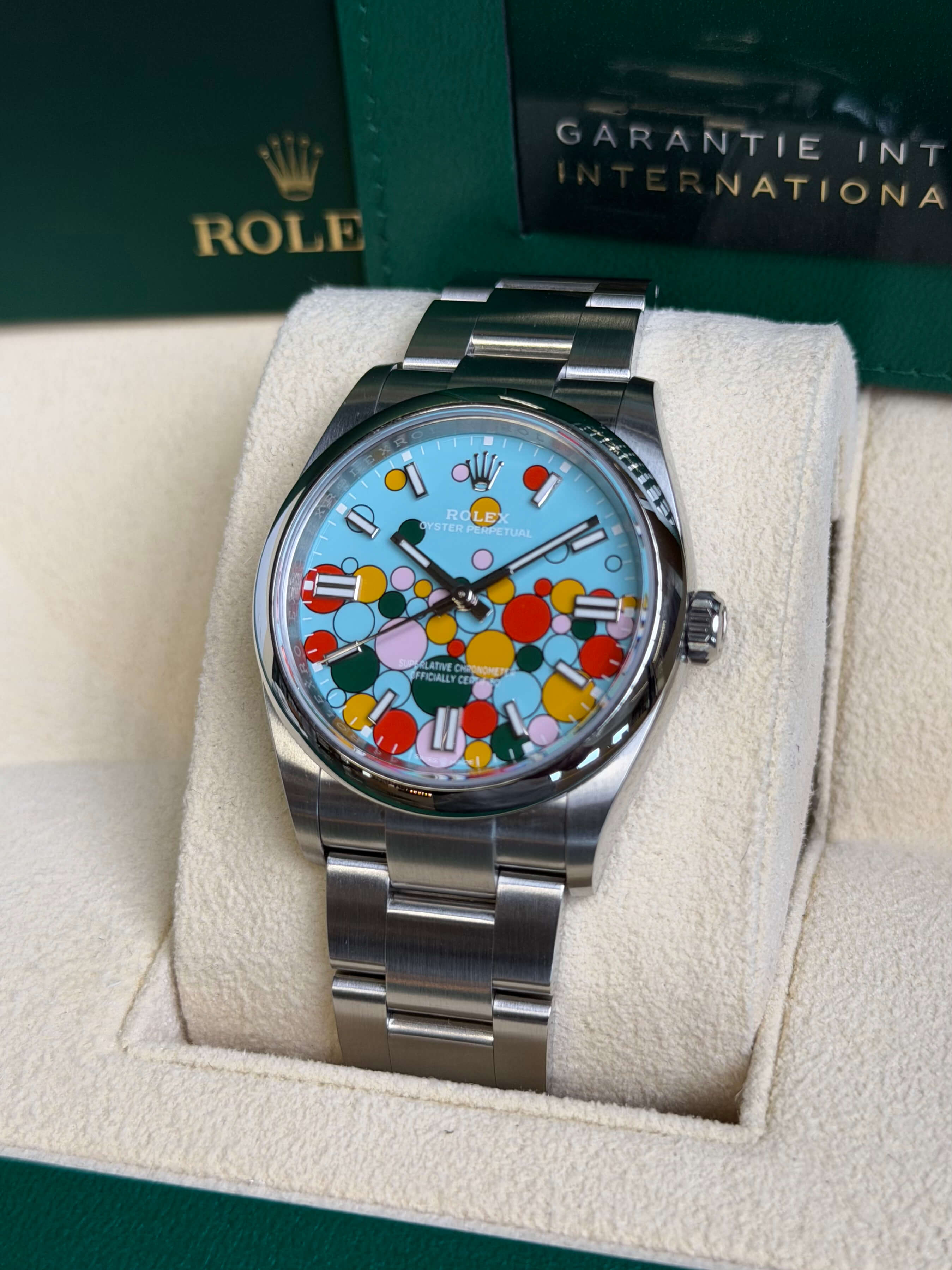 Watchrr - Authentic luxury watch