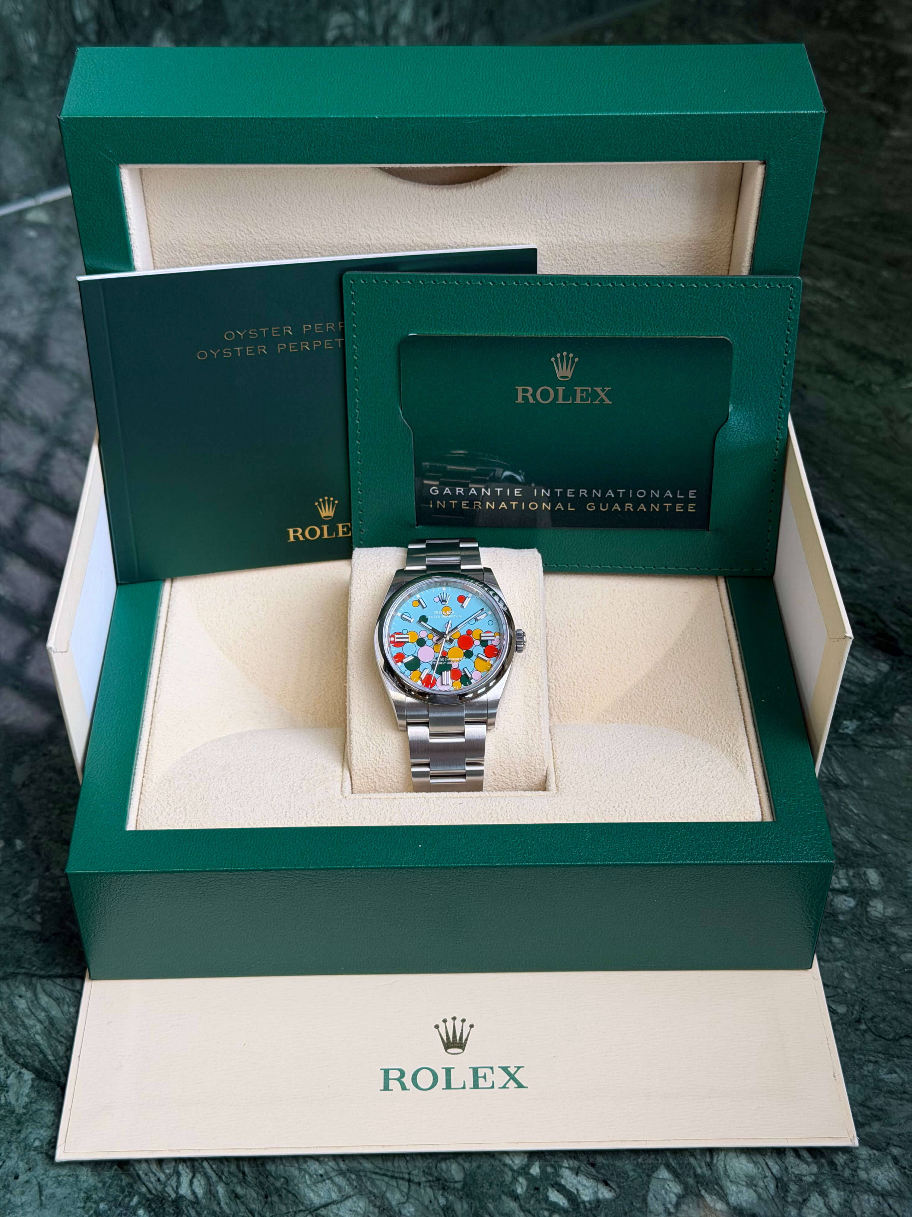 Watchrr - Authentic luxury watch