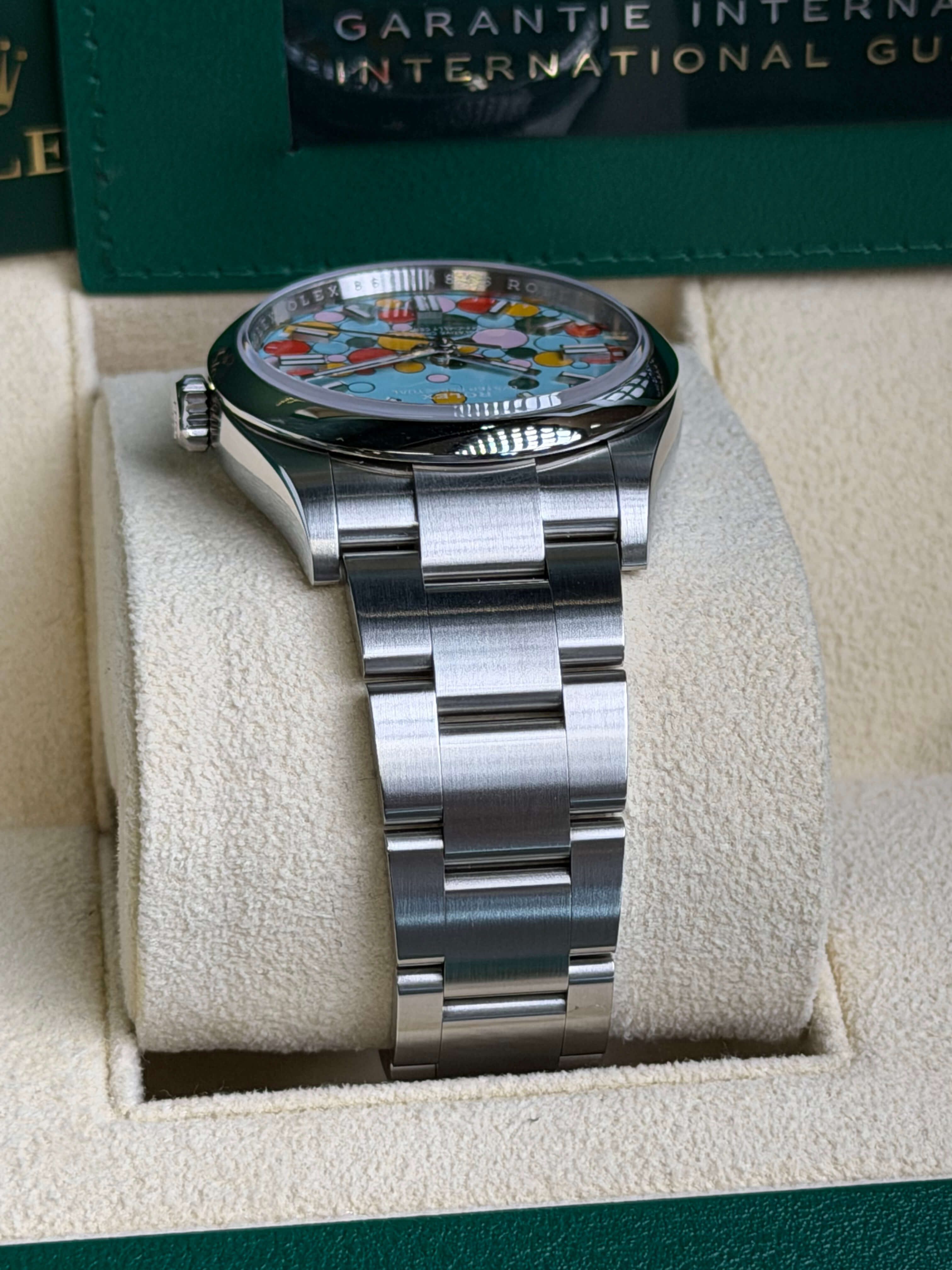 Watchrr - Authentic luxury watch