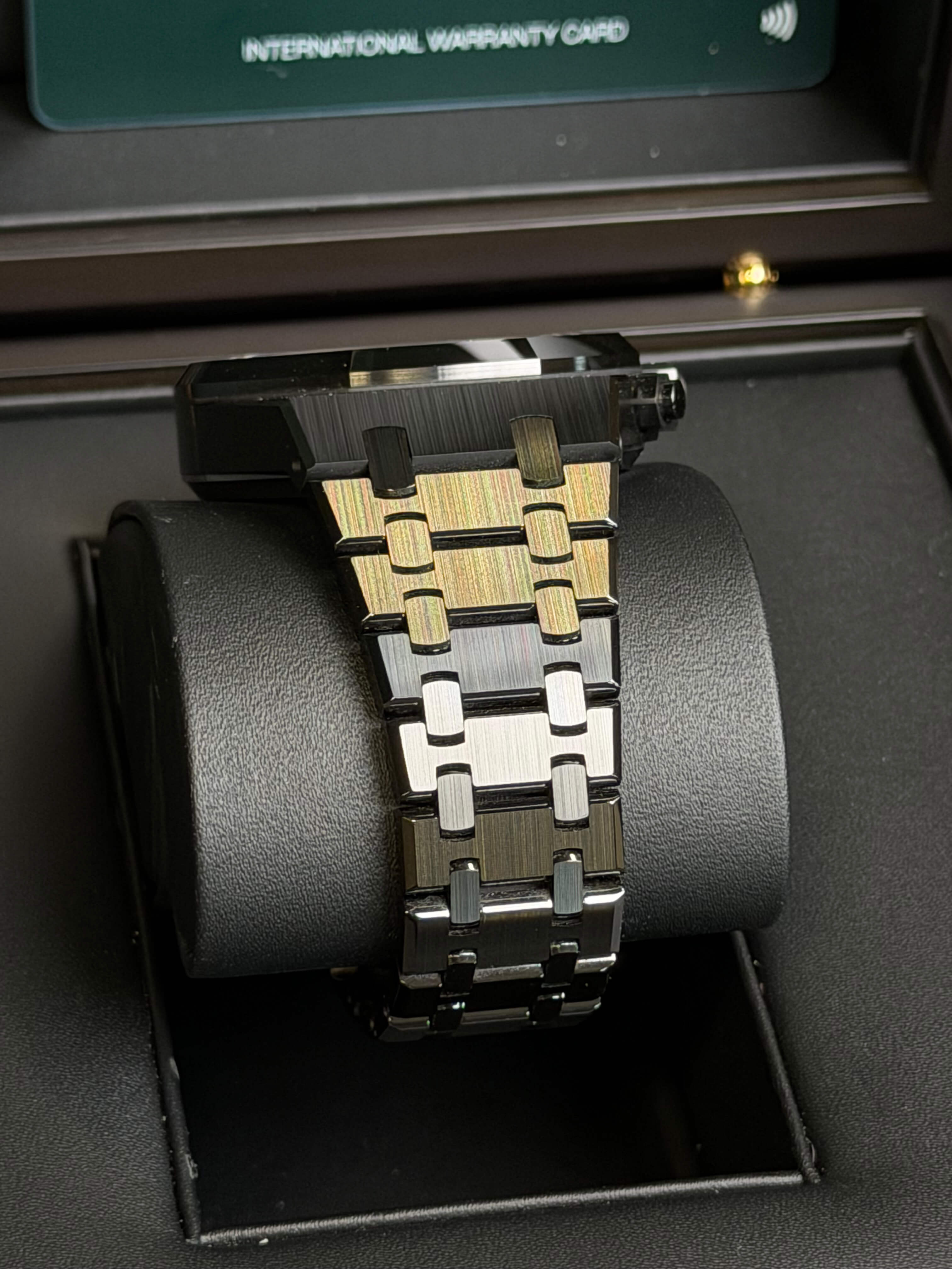 Watchrr - Authentic luxury watch