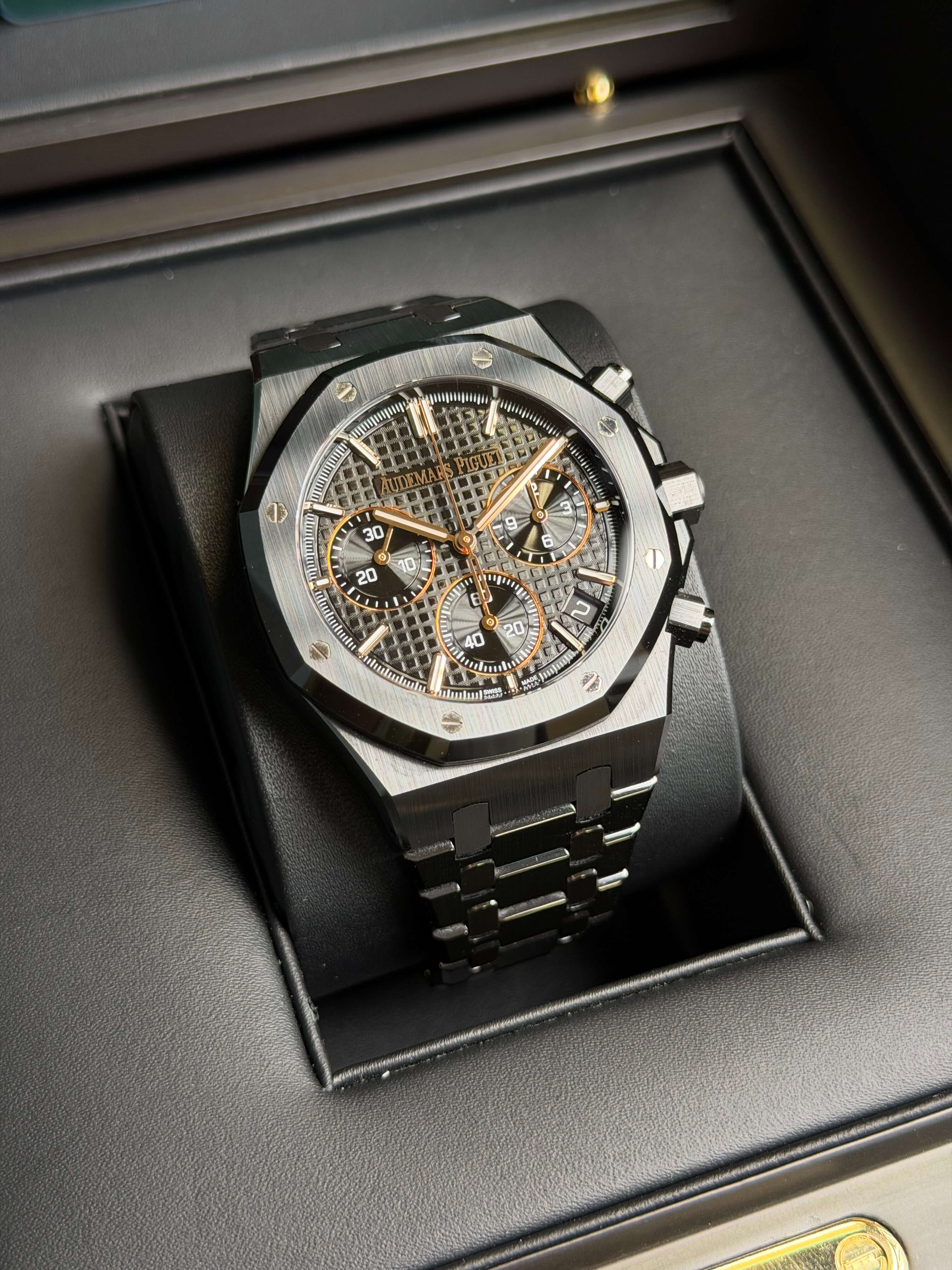 Watchrr - Authentic luxury watch