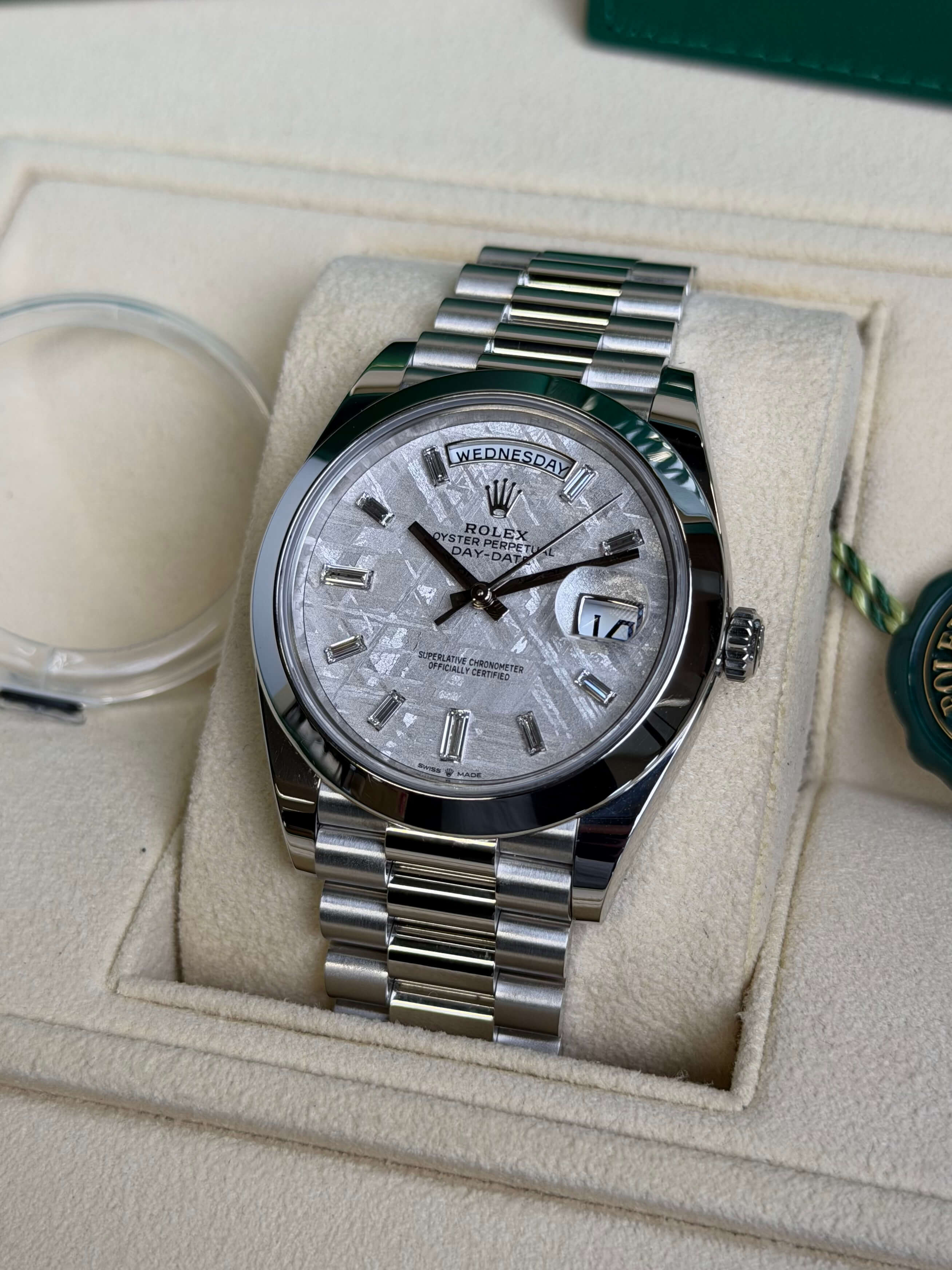 Watchrr - Authentic luxury watch