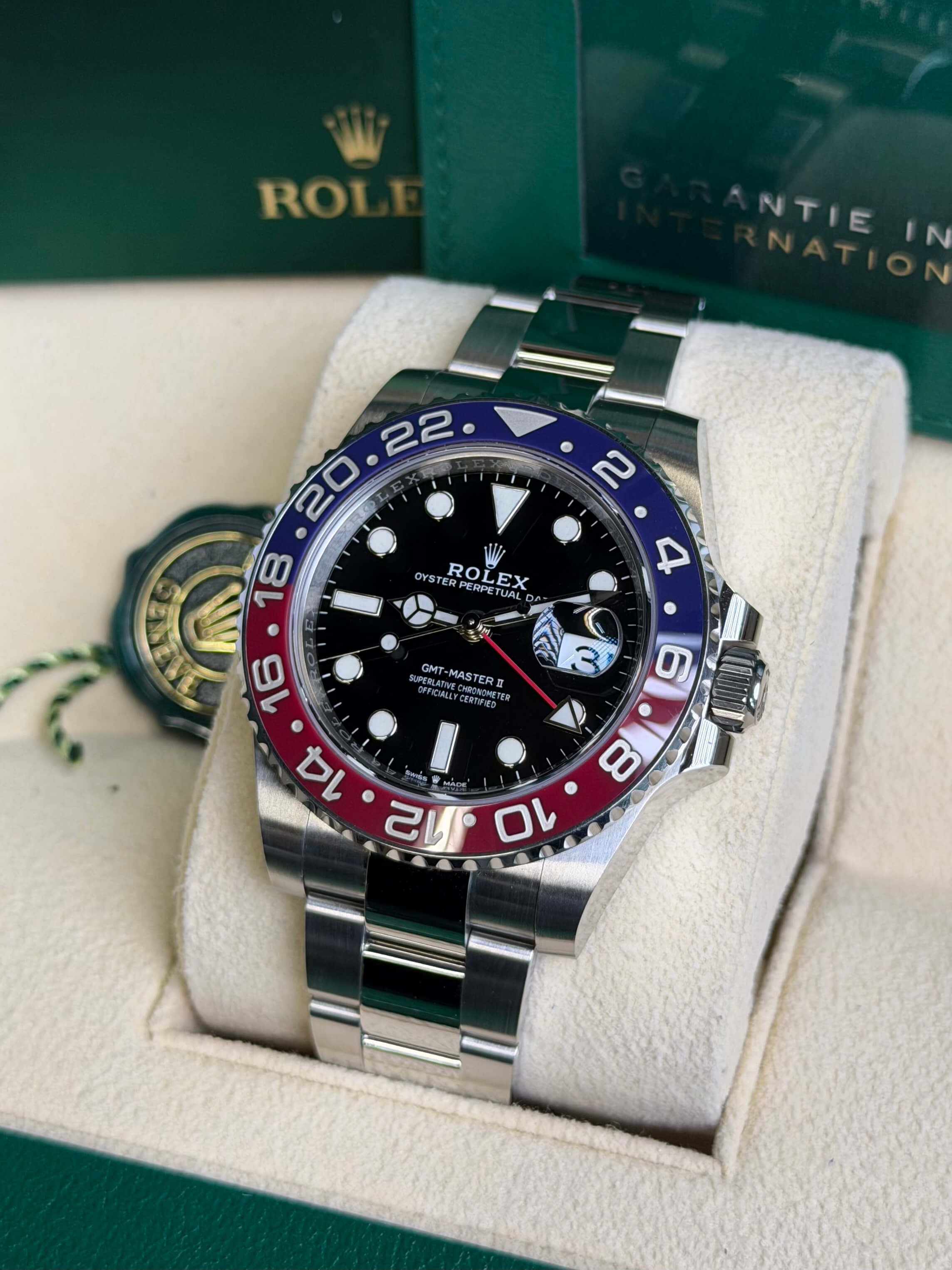 Watchrr - Authentic luxury watch