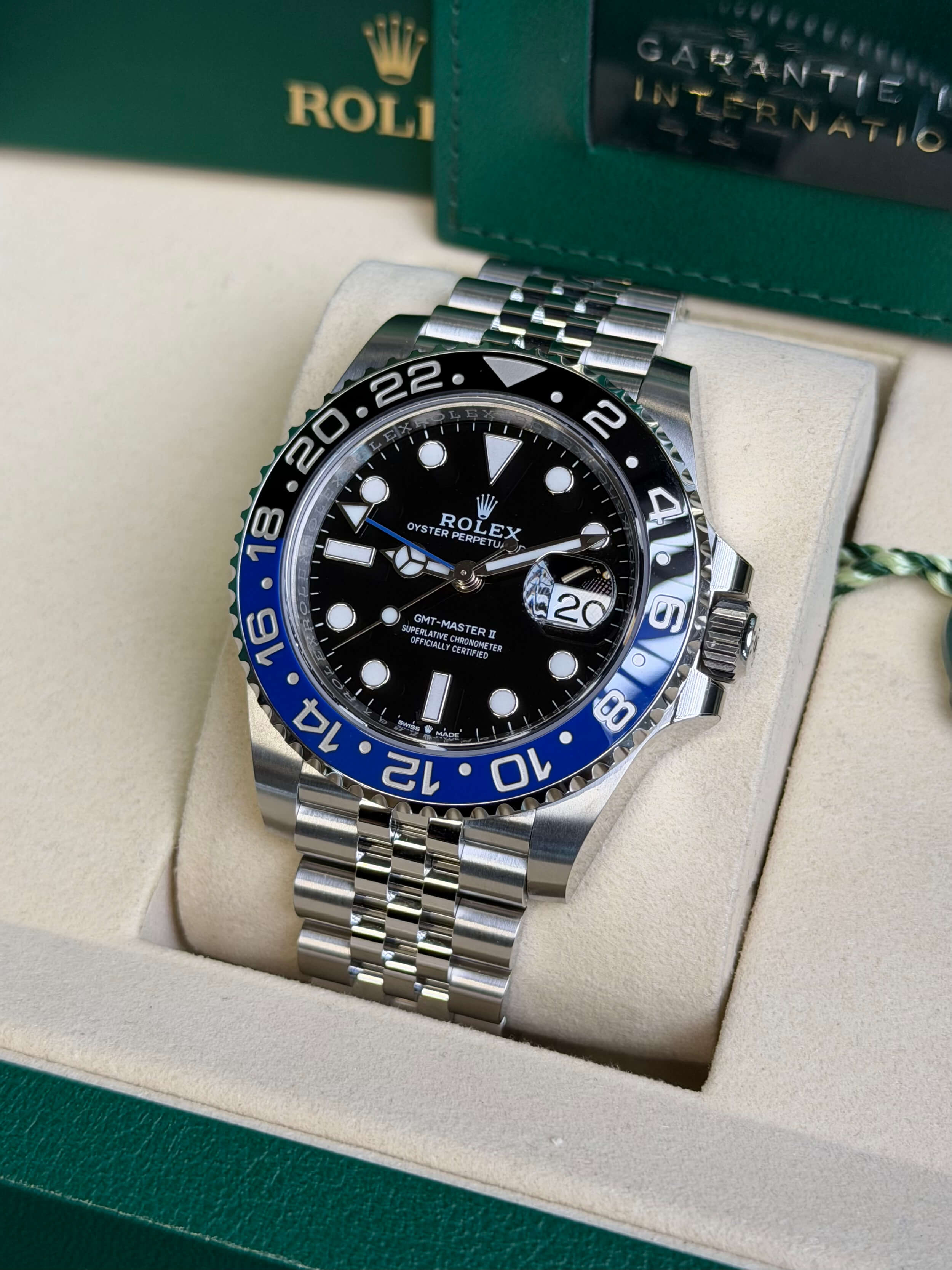 Watchrr - Authentic luxury watch