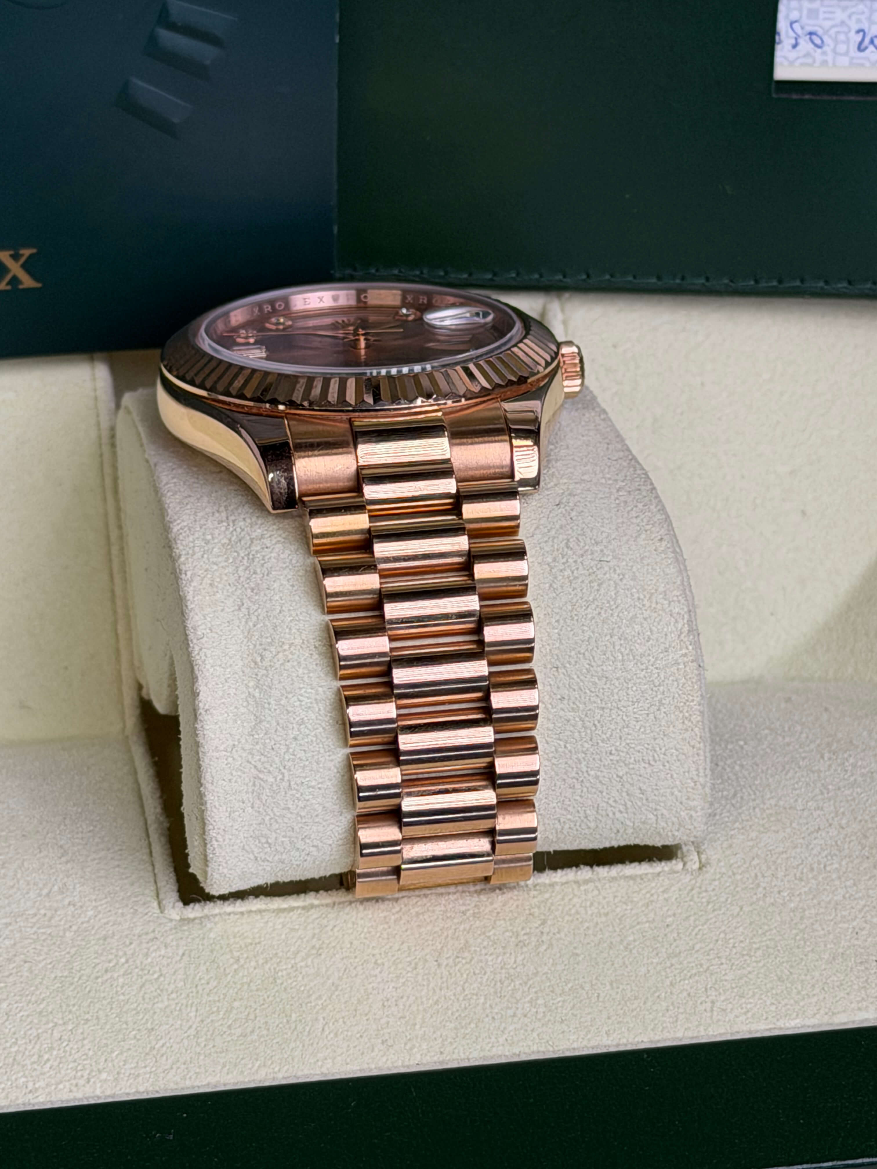 Watchrr - Authentic luxury watch