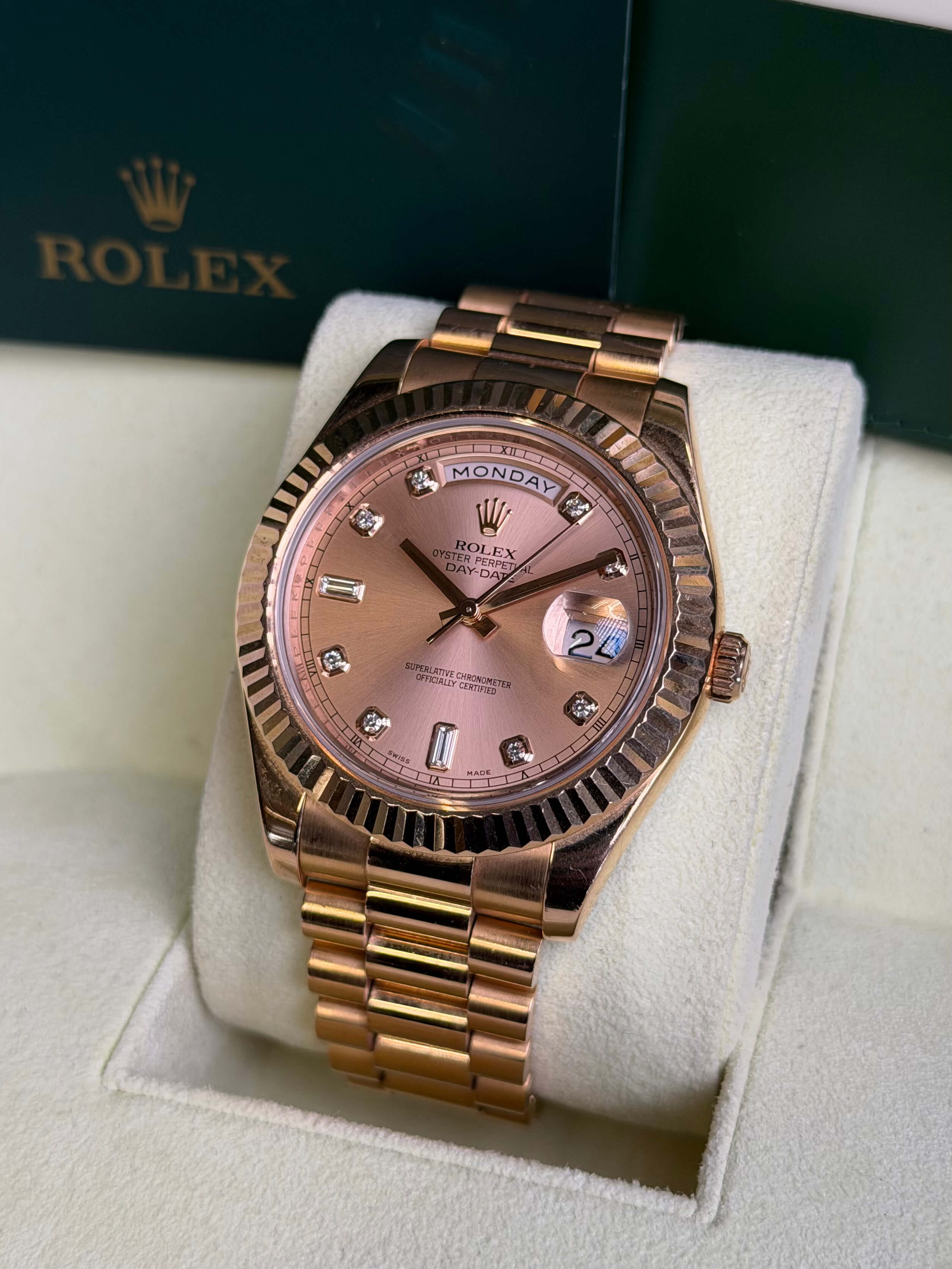 Watchrr - Authentic luxury watch